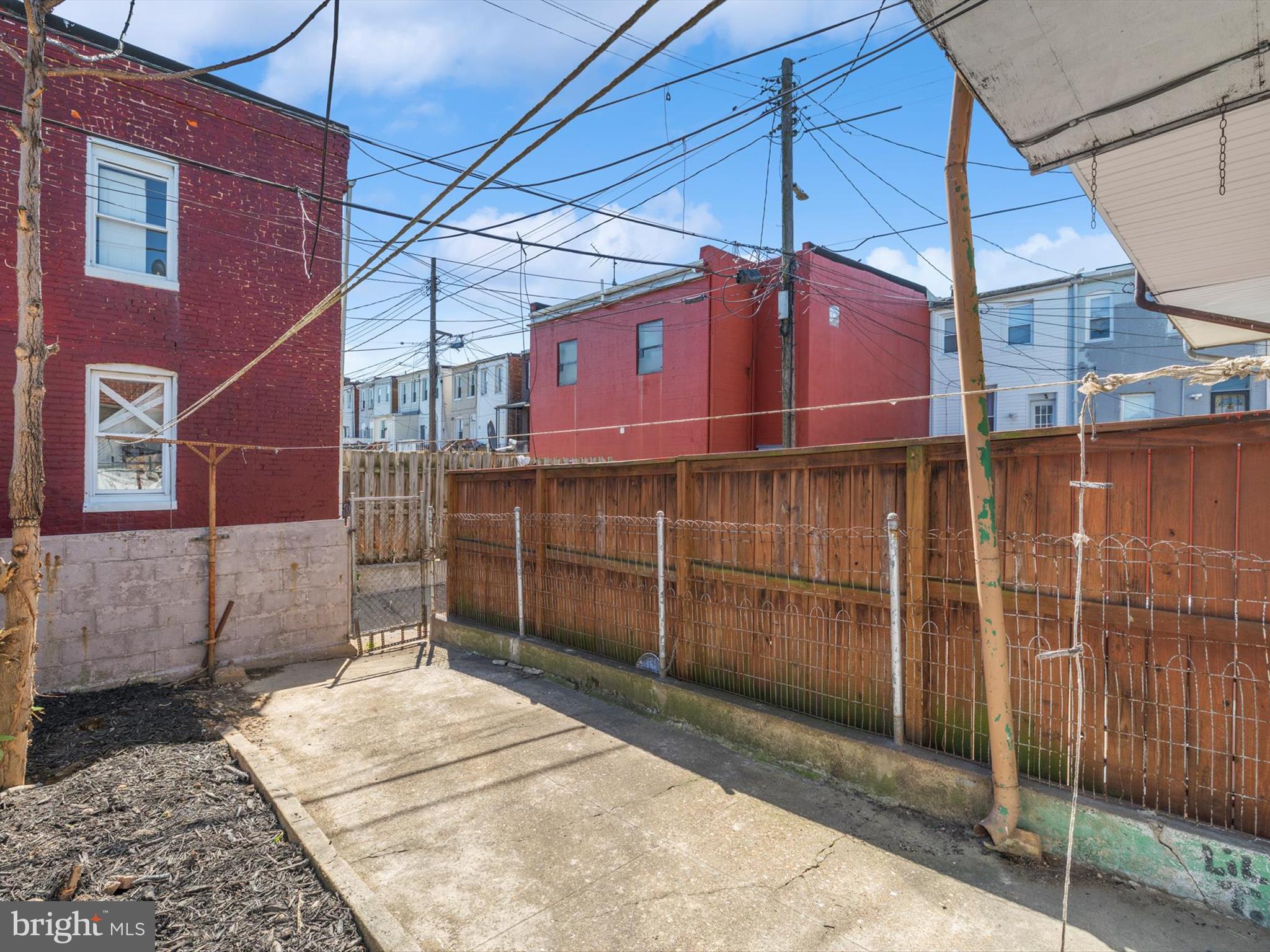 HIGHLANDTOWN - Residential