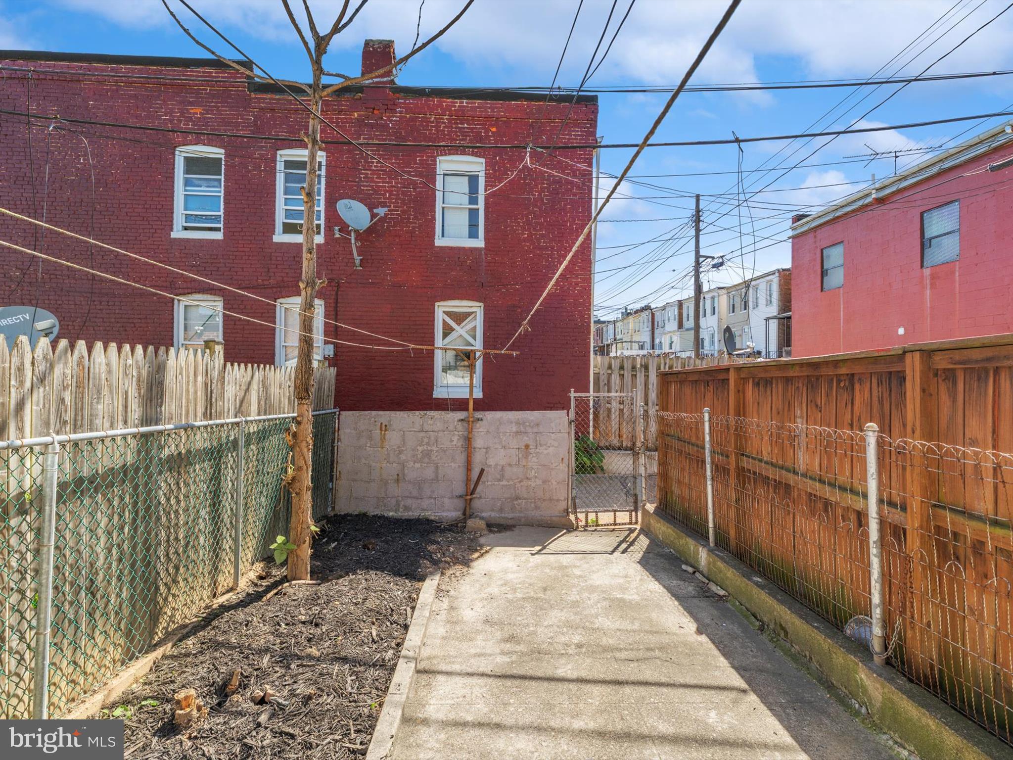 HIGHLANDTOWN - Residential