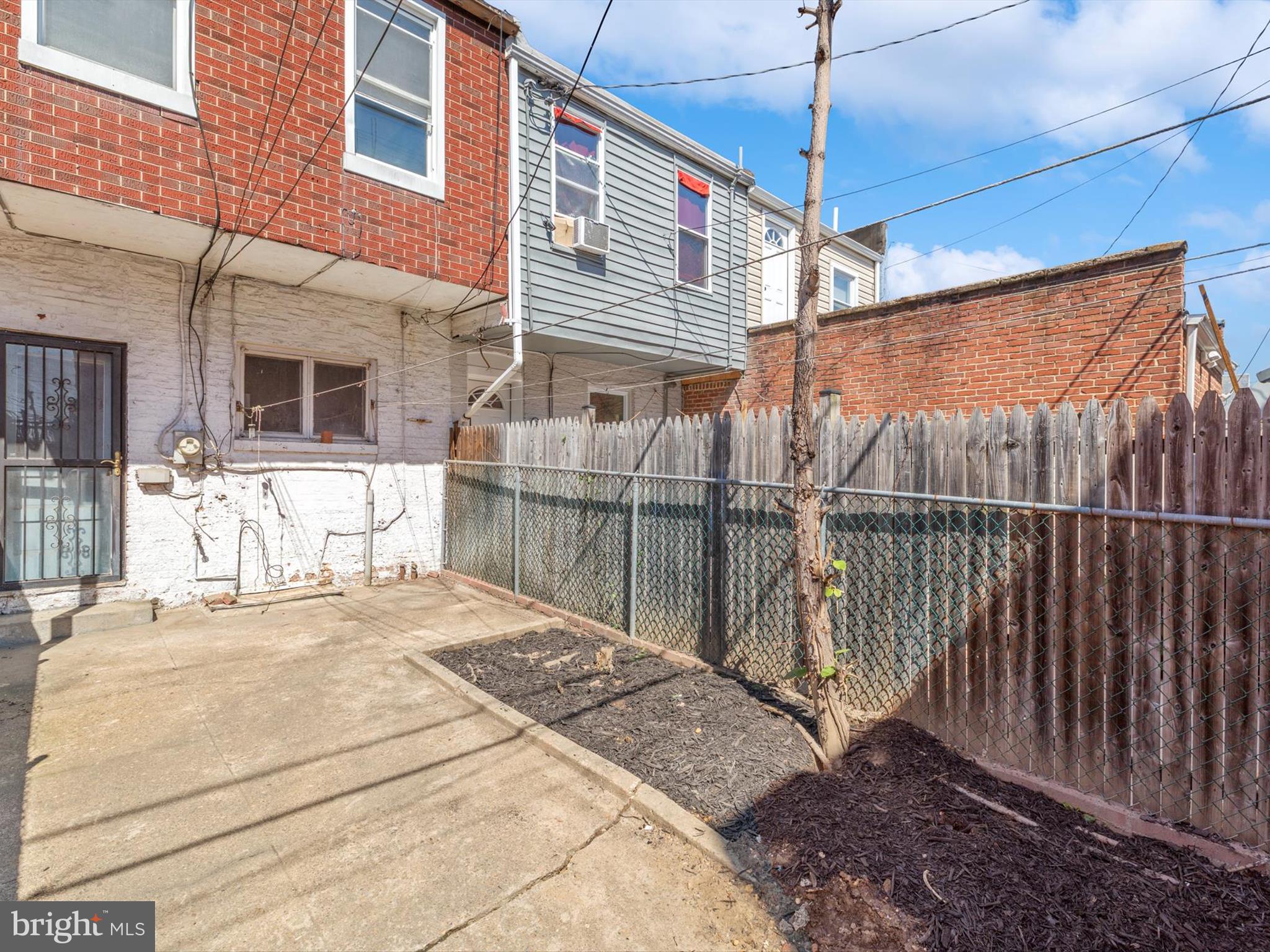 HIGHLANDTOWN - Residential
