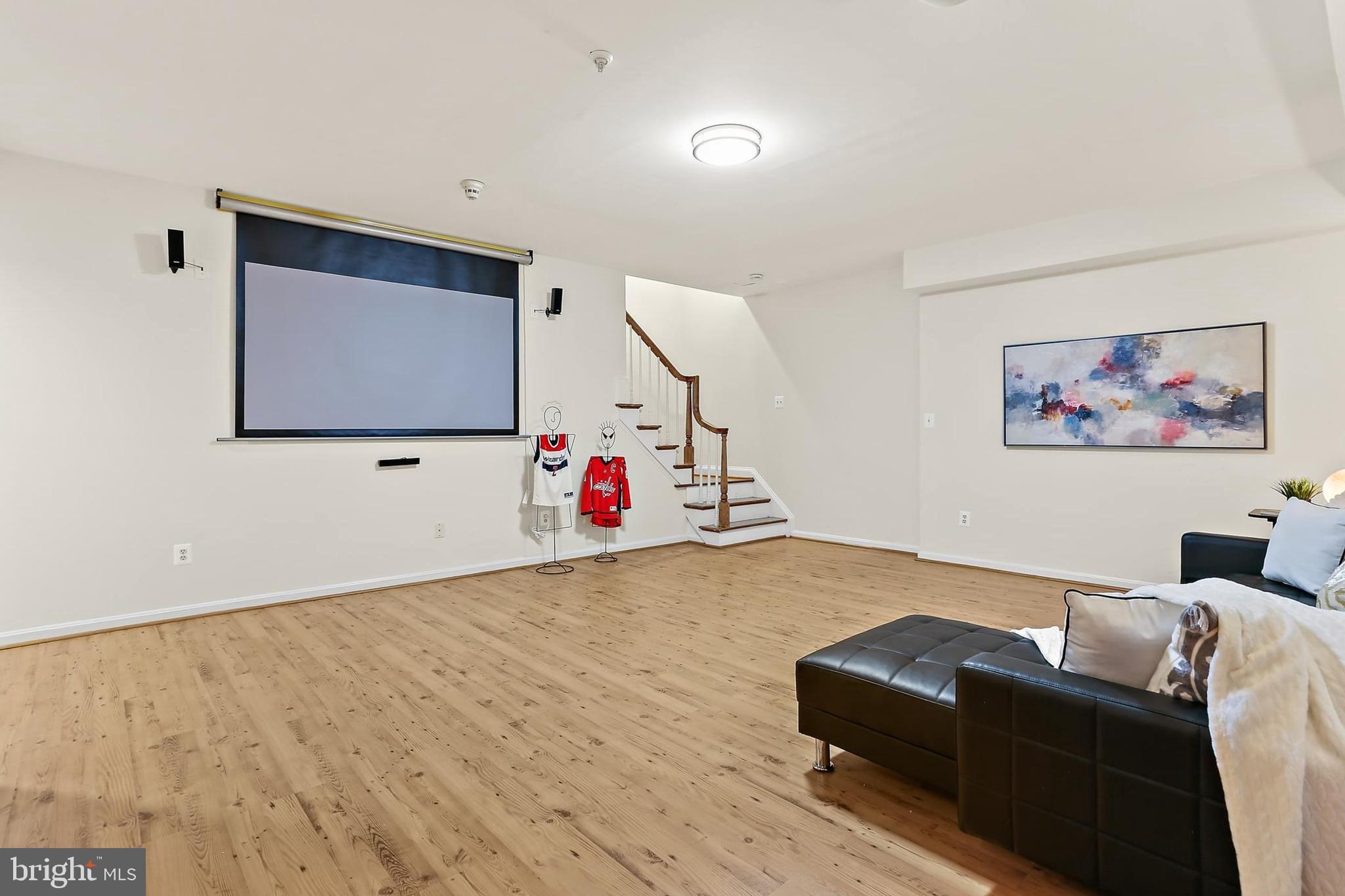 CHAPEL WOODS - Residential