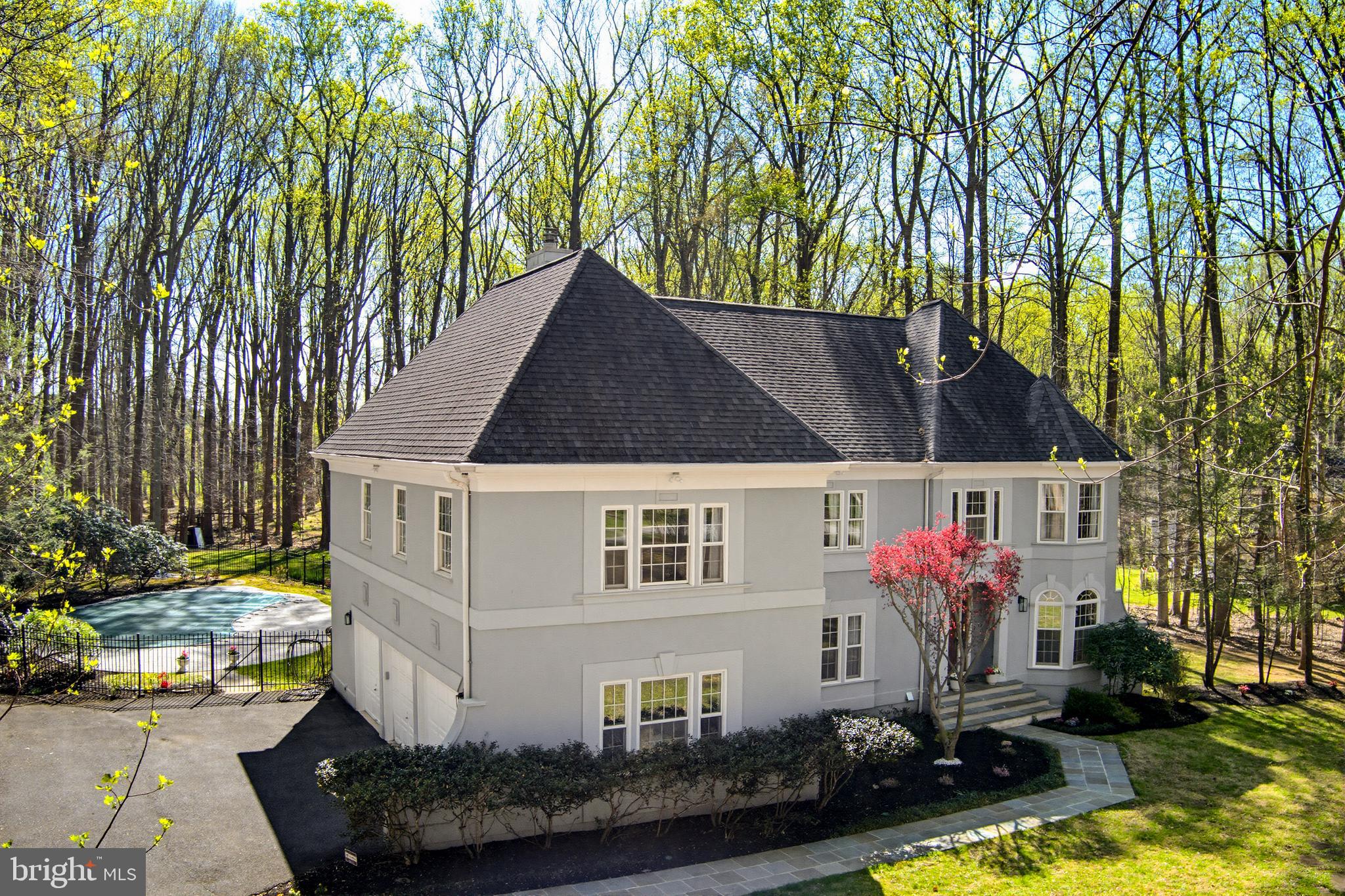 CHAPEL WOODS - Residential