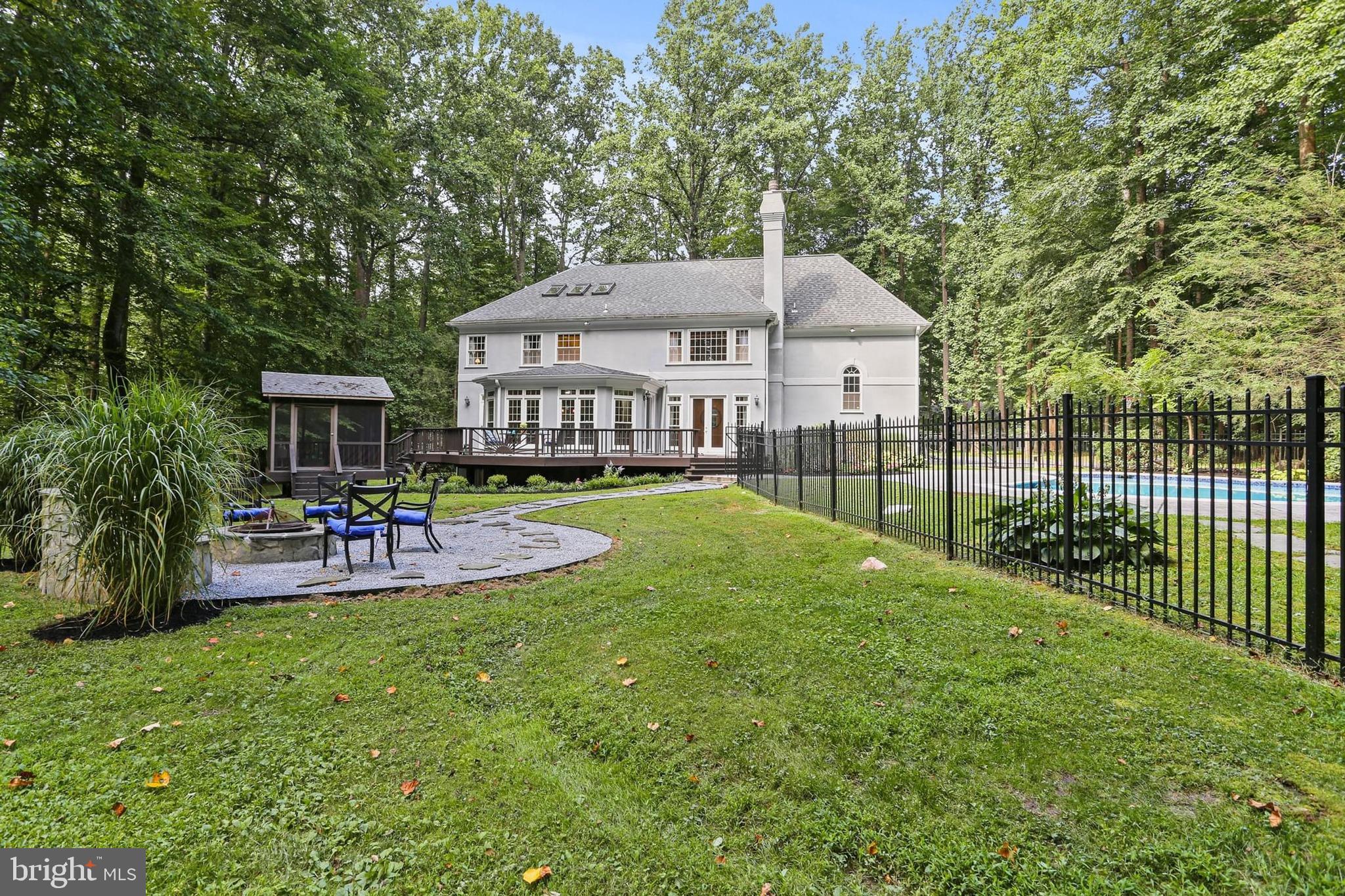 CHAPEL WOODS - Residential