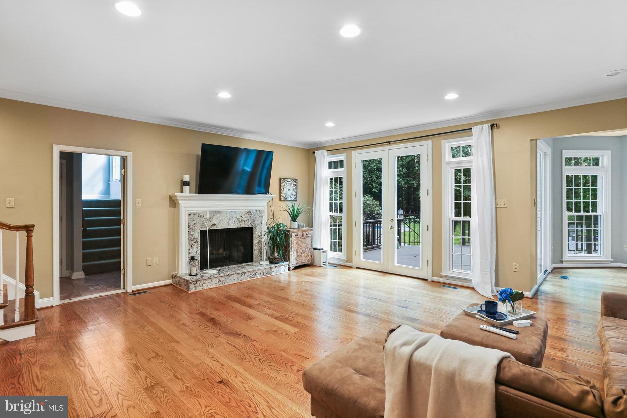 CHAPEL WOODS - Residential