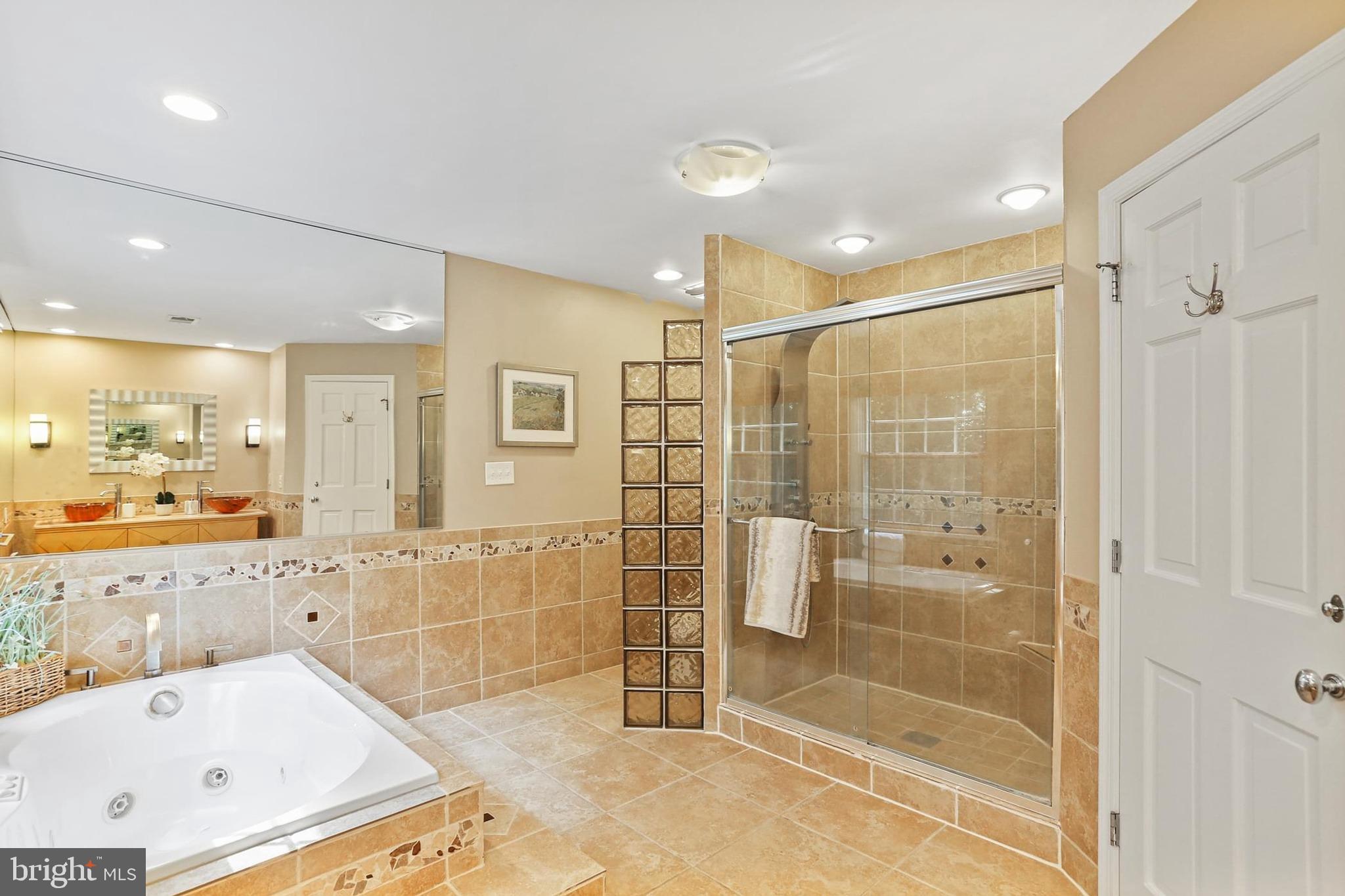 CHAPEL WOODS - Residential