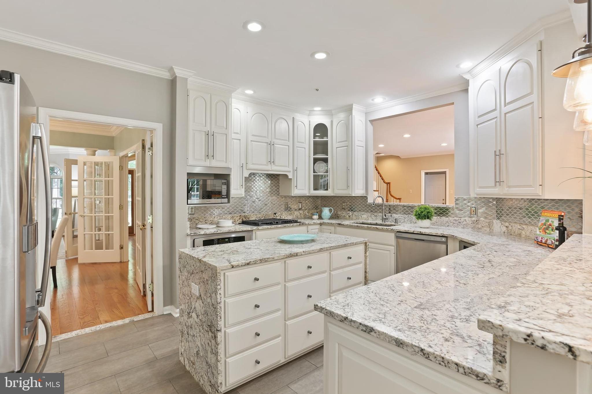 CHAPEL WOODS - Residential