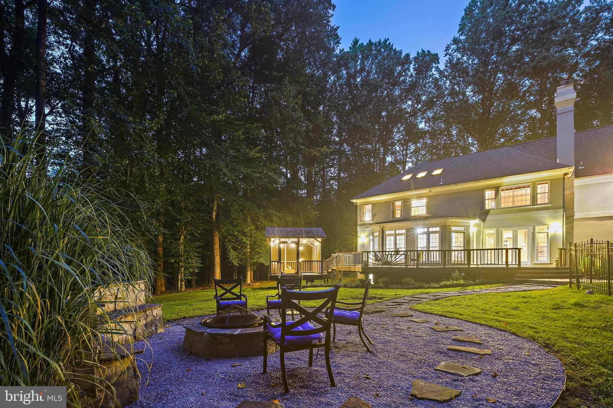 CHAPEL WOODS - Residential