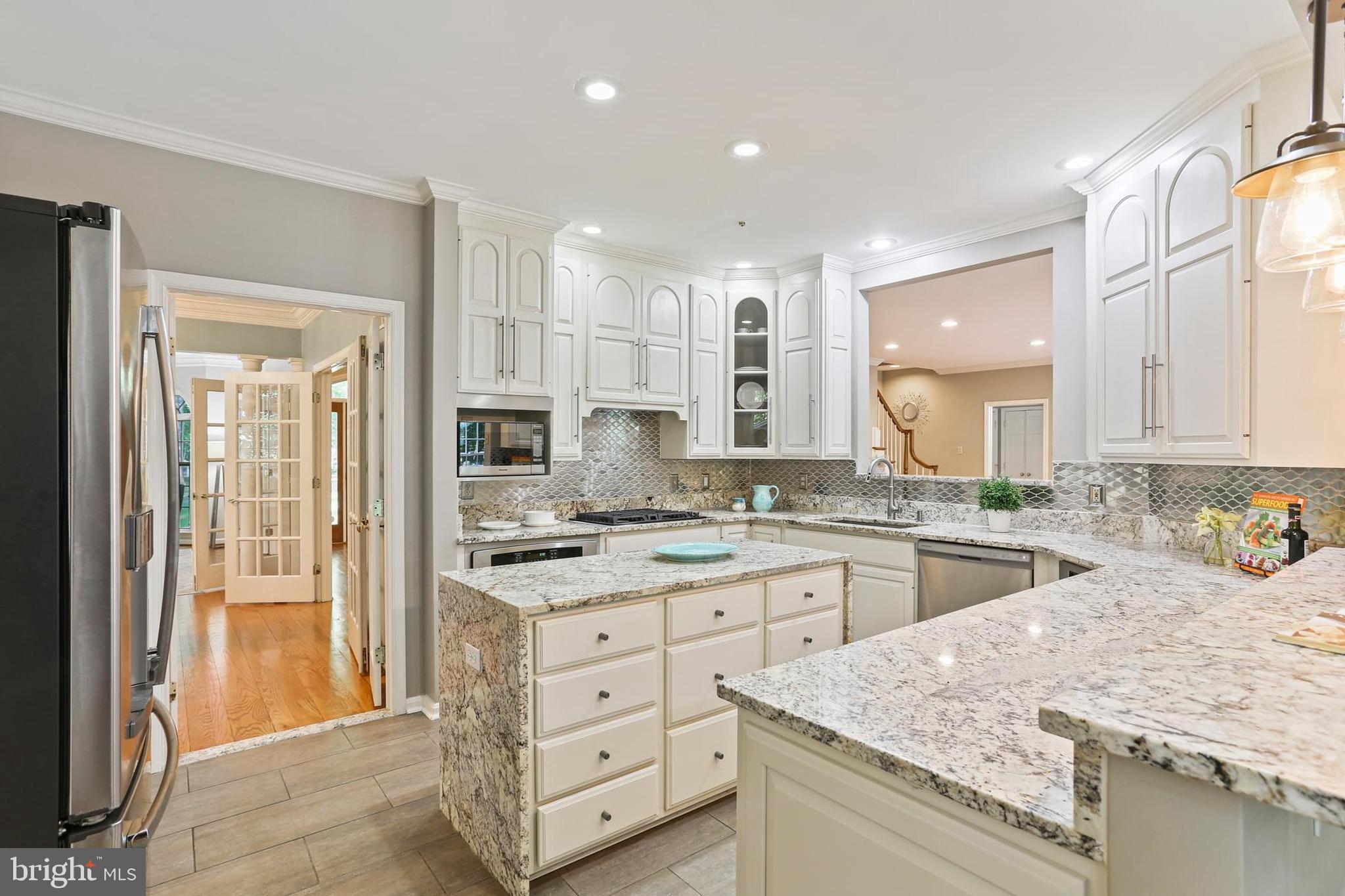 CHAPEL WOODS - Residential