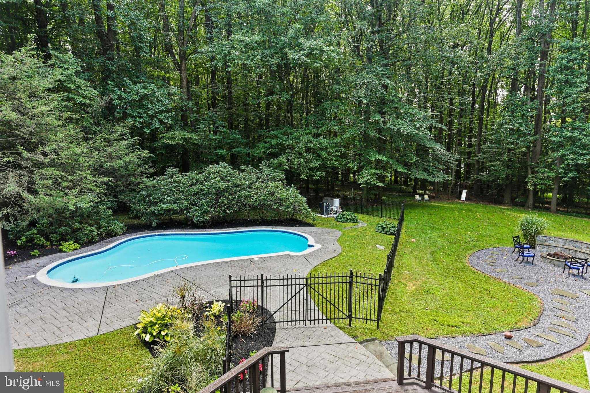 CHAPEL WOODS - Residential