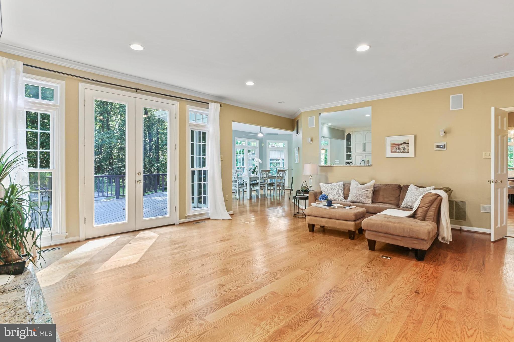 CHAPEL WOODS - Residential