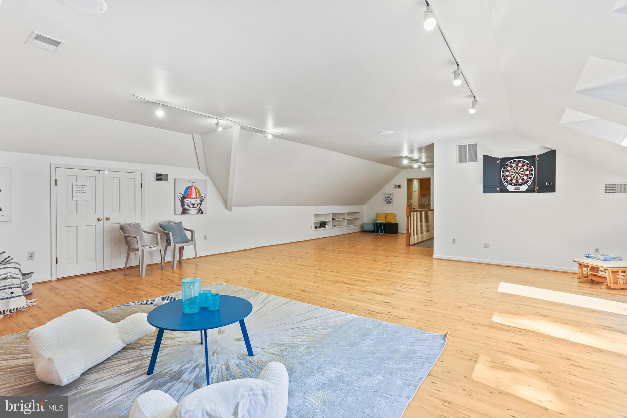 CHAPEL WOODS - Residential