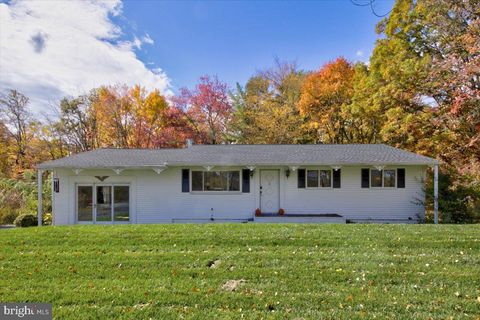 297 KILLIAN ROAD HONEY BROOK PA 19344