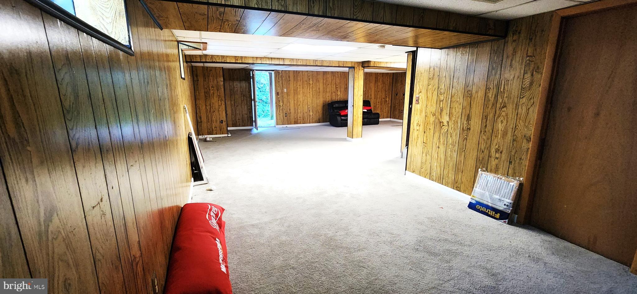 HALLFIELD MANOR - Residential