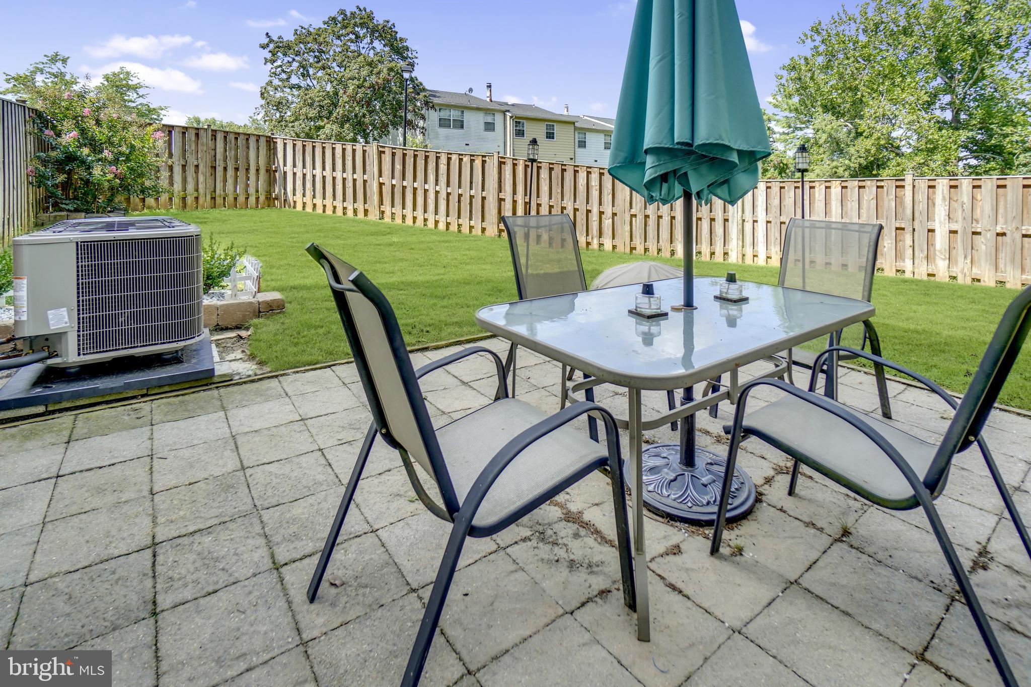 CARLTON SQUARE - Residential