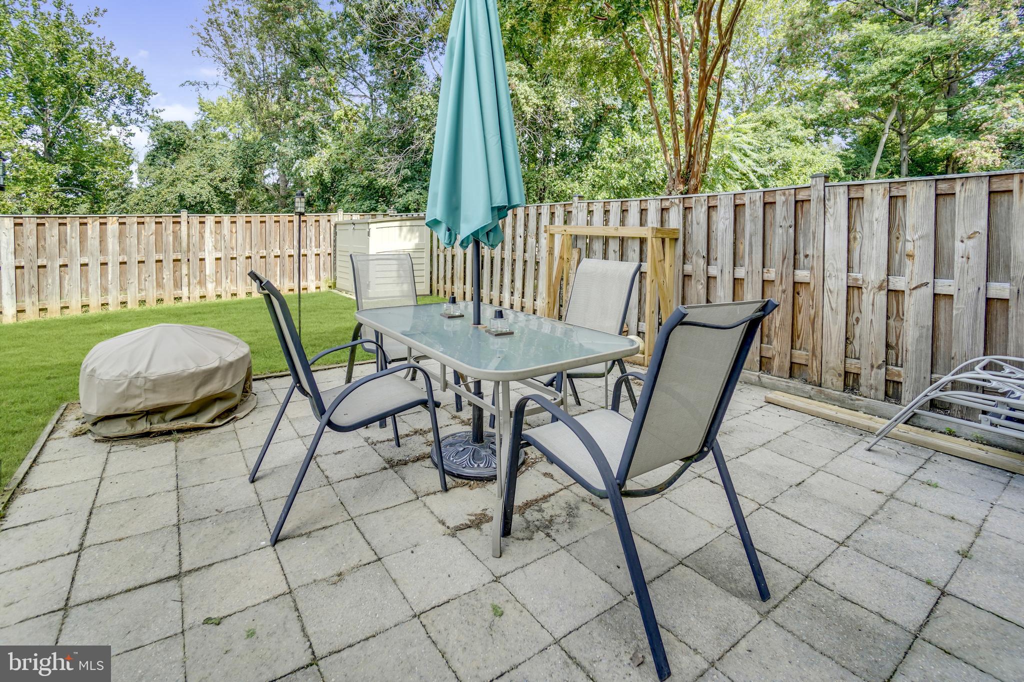 CARLTON SQUARE - Residential