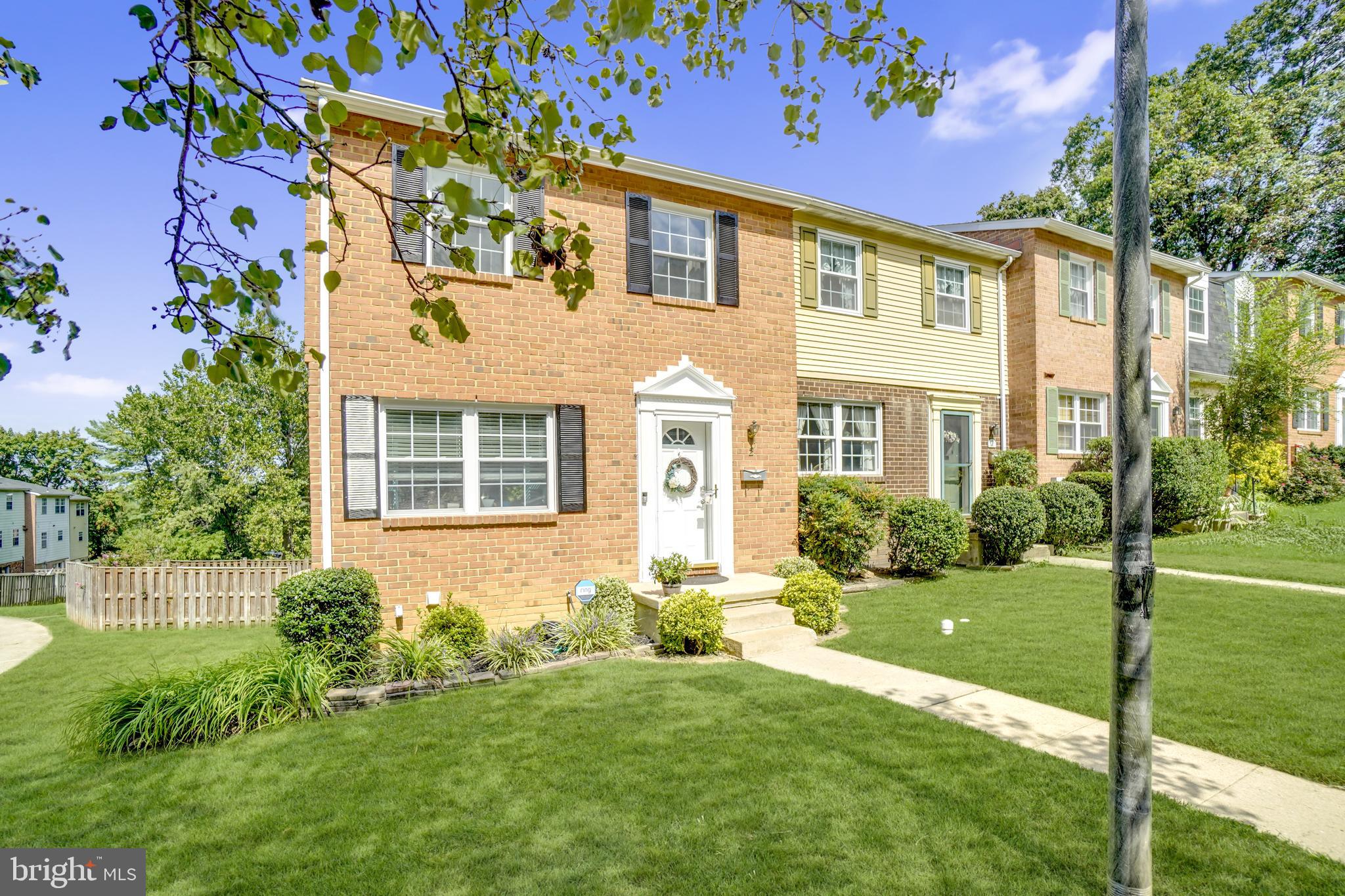 CARLTON SQUARE - Residential