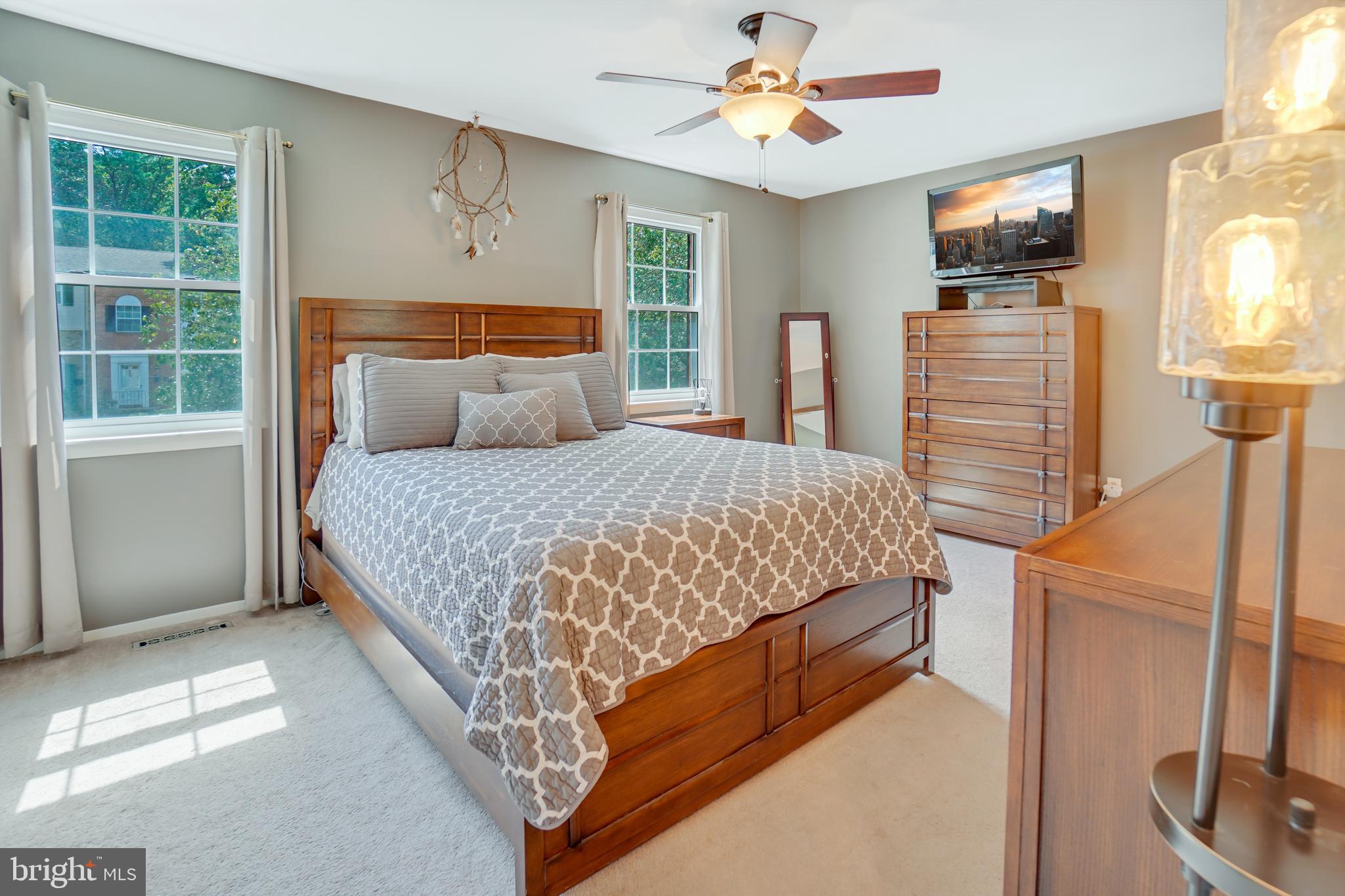 CARLTON SQUARE - Residential