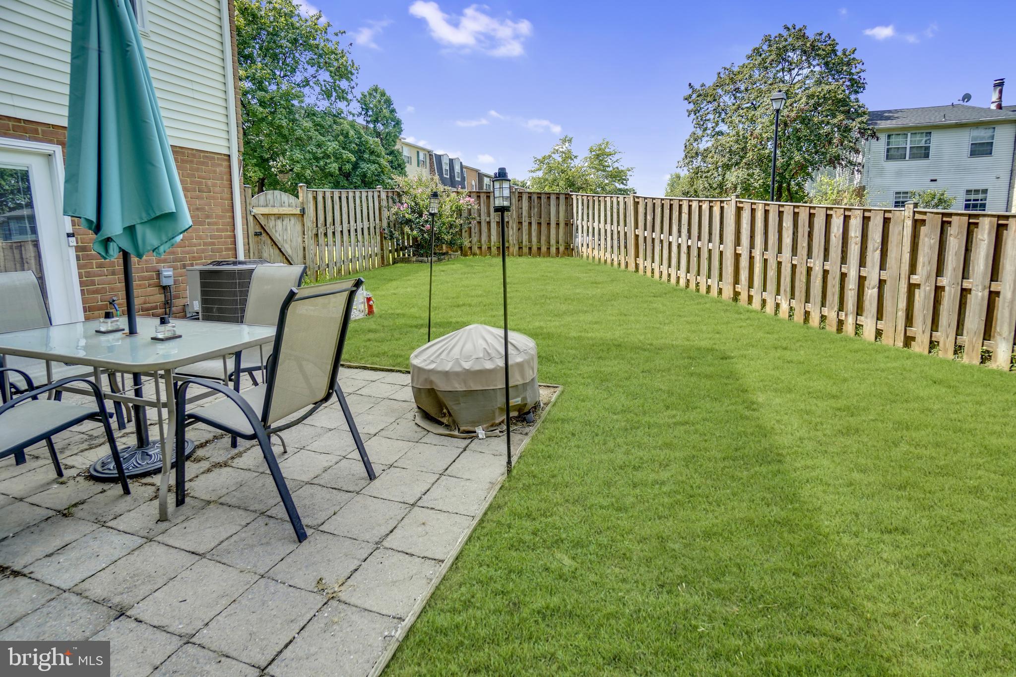 CARLTON SQUARE - Residential