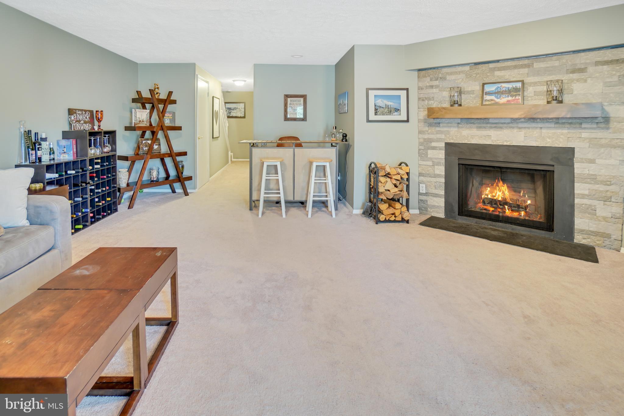 CARLTON SQUARE - Residential