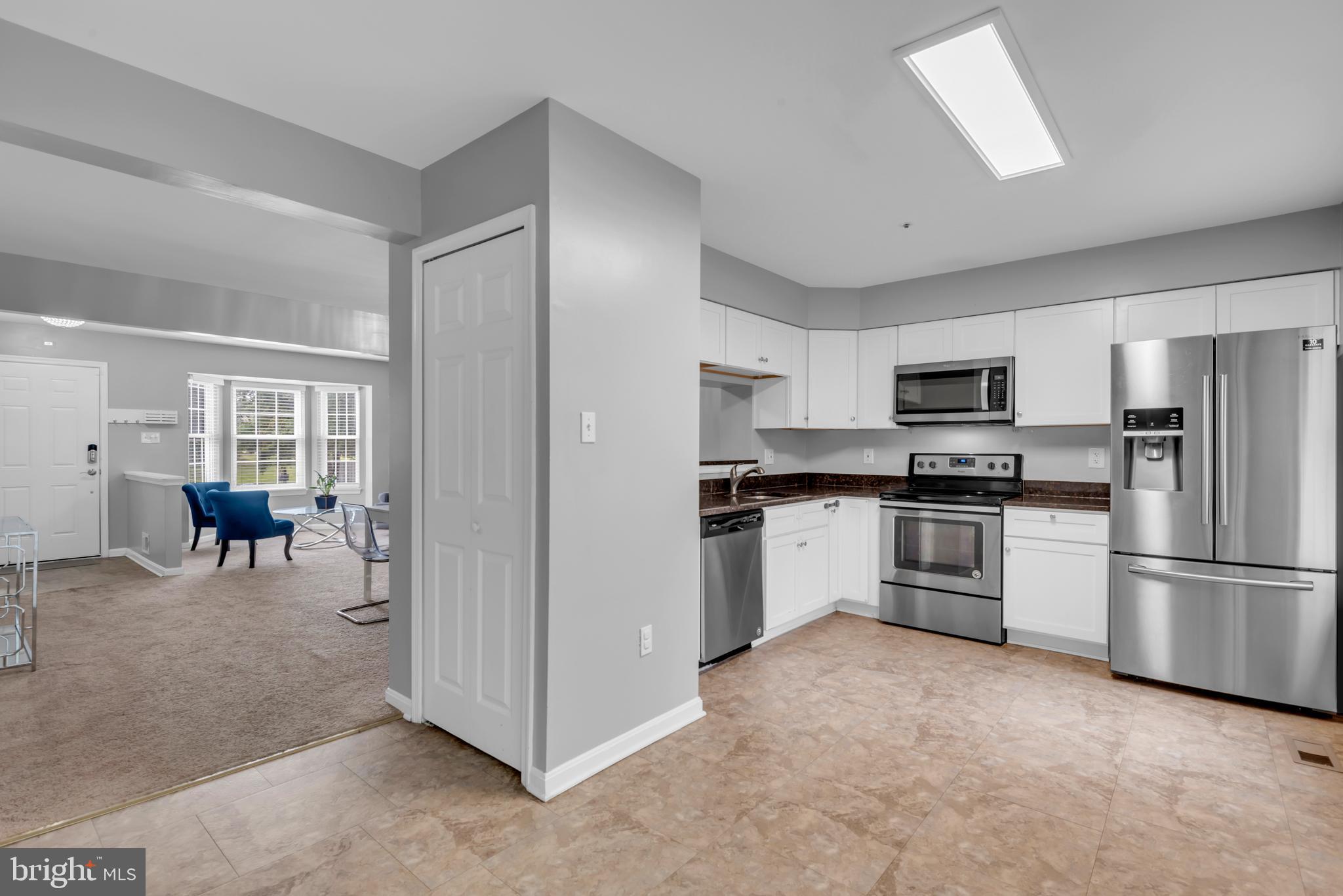 REGENCY MEADOWS - Residential Lease