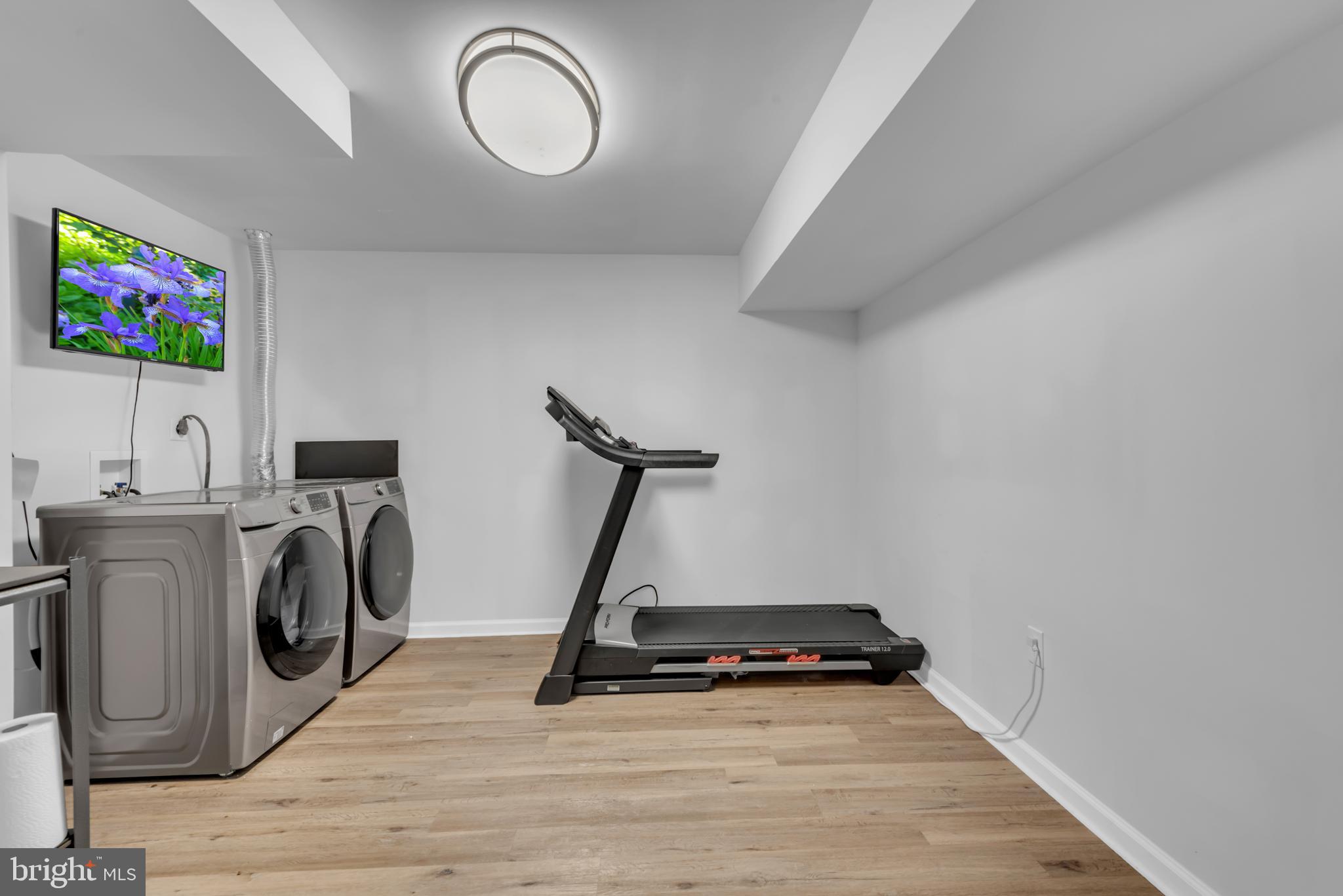 REGENCY MEADOWS - Residential Lease