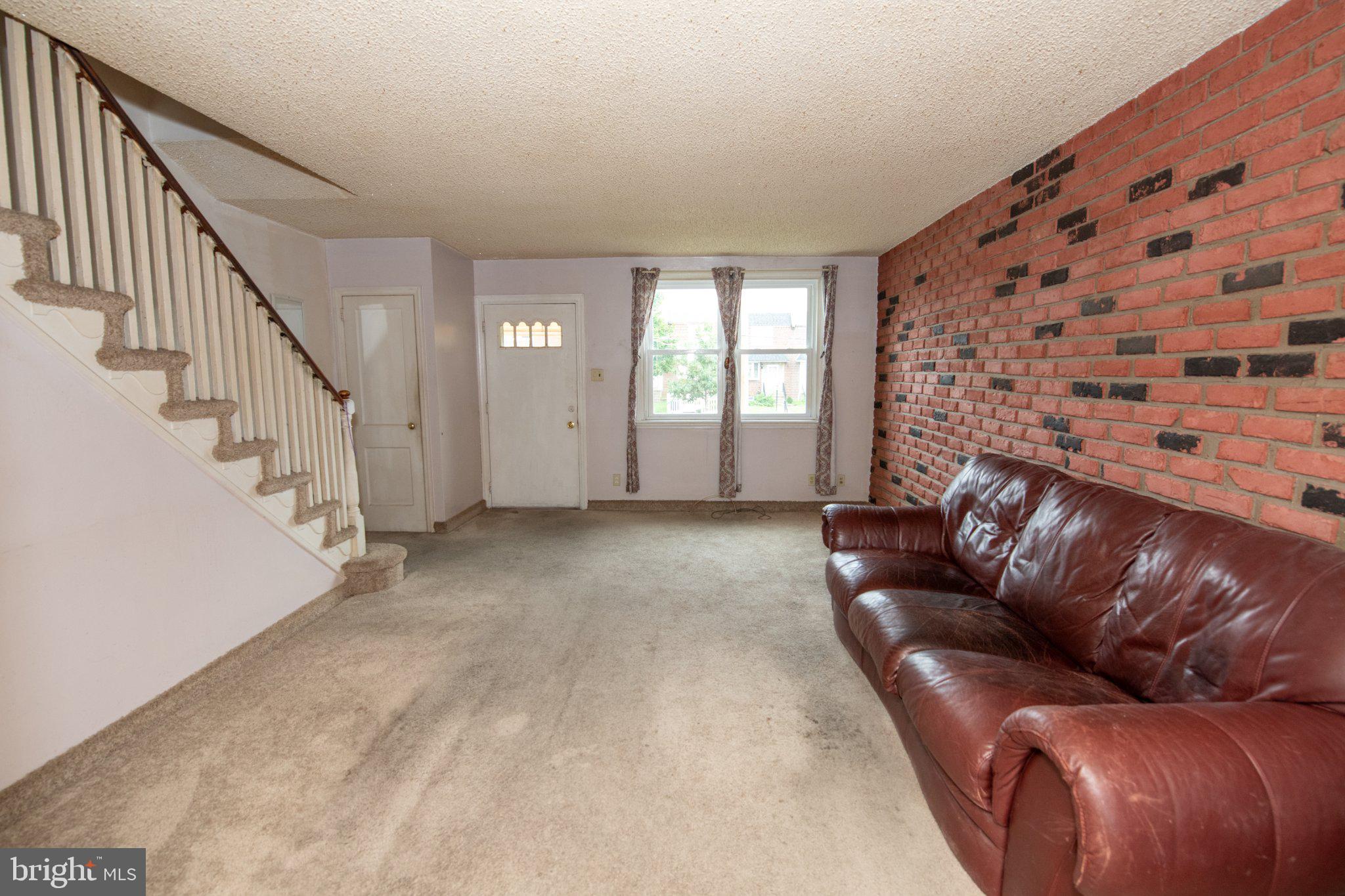 2836 MAGEE