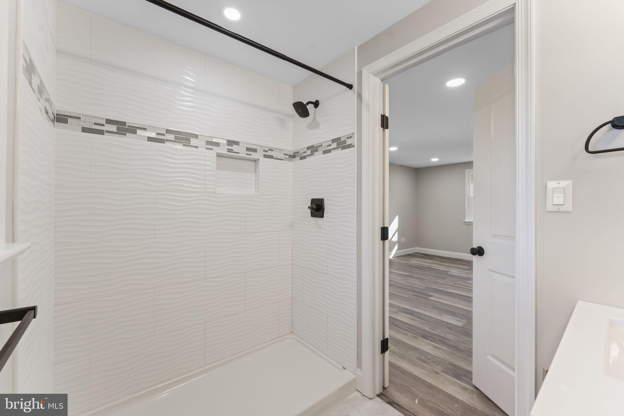 PLEASANT MDWS - Residential