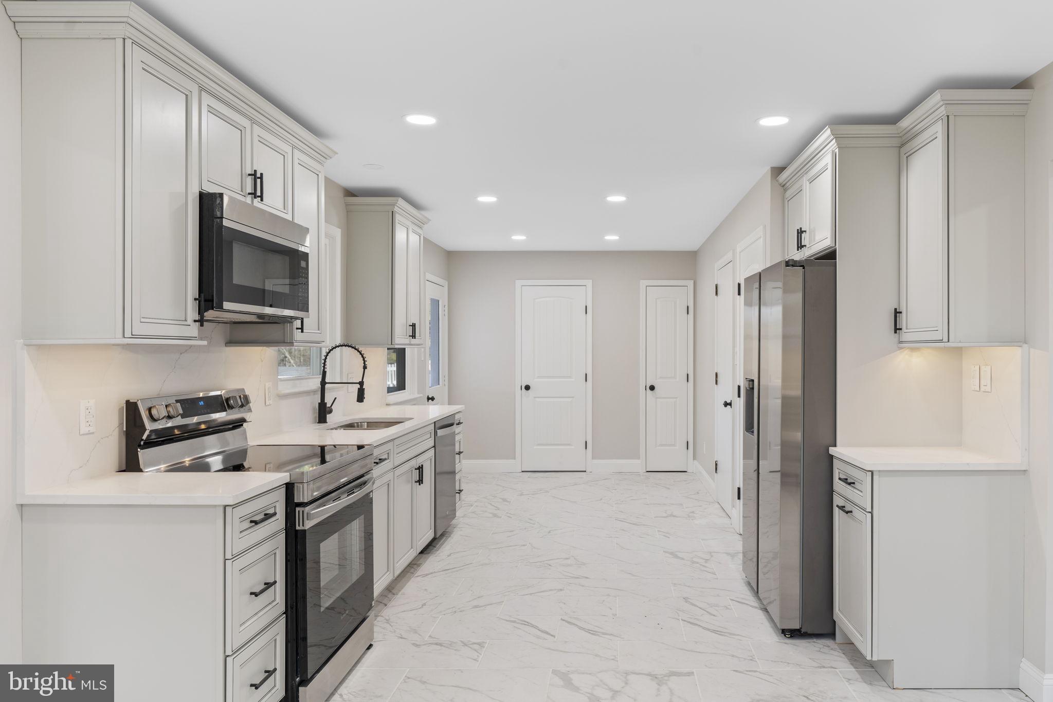 PLEASANT MDWS - Residential