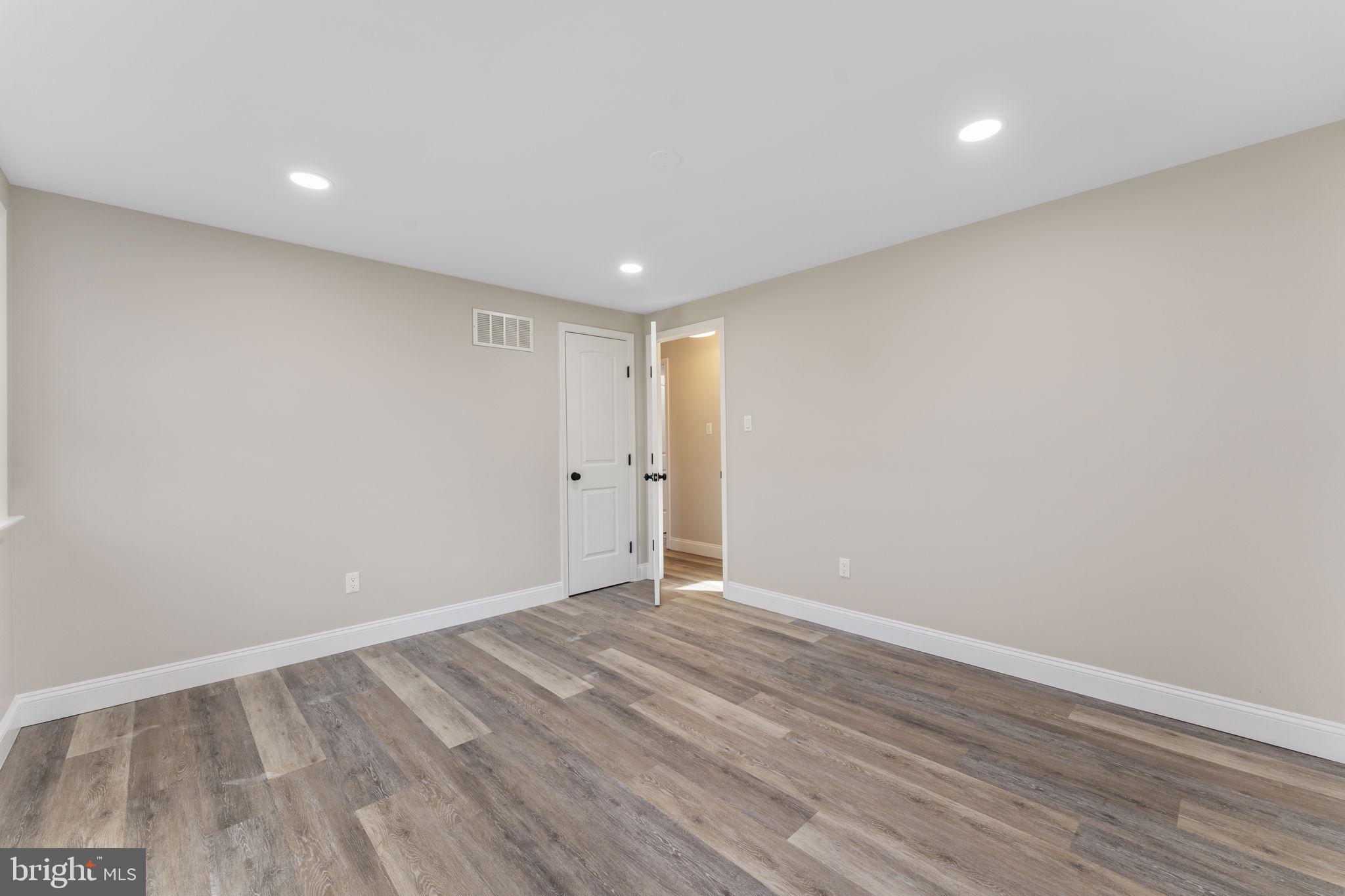 PLEASANT MDWS - Residential