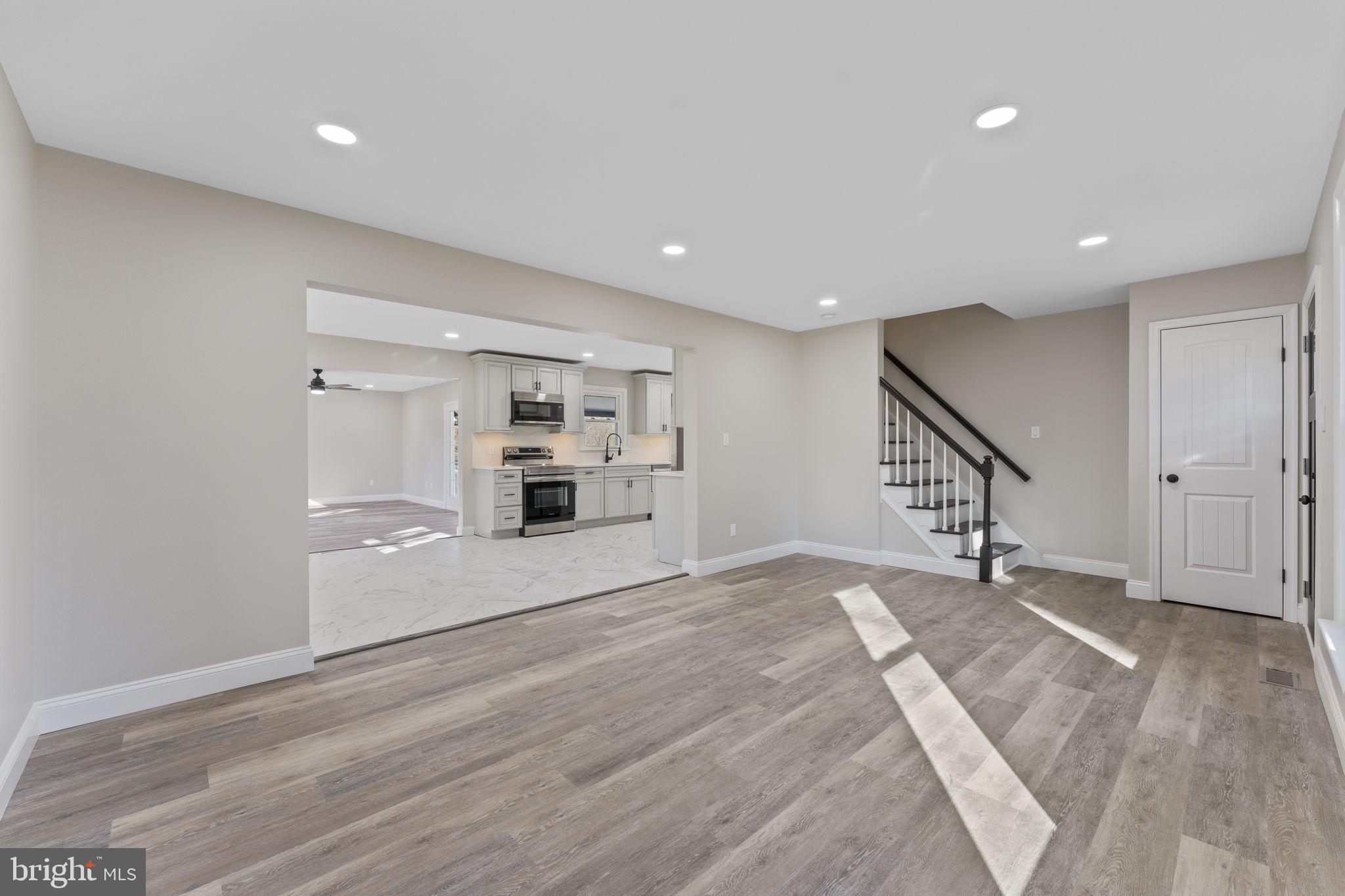 PLEASANT MDWS - Residential