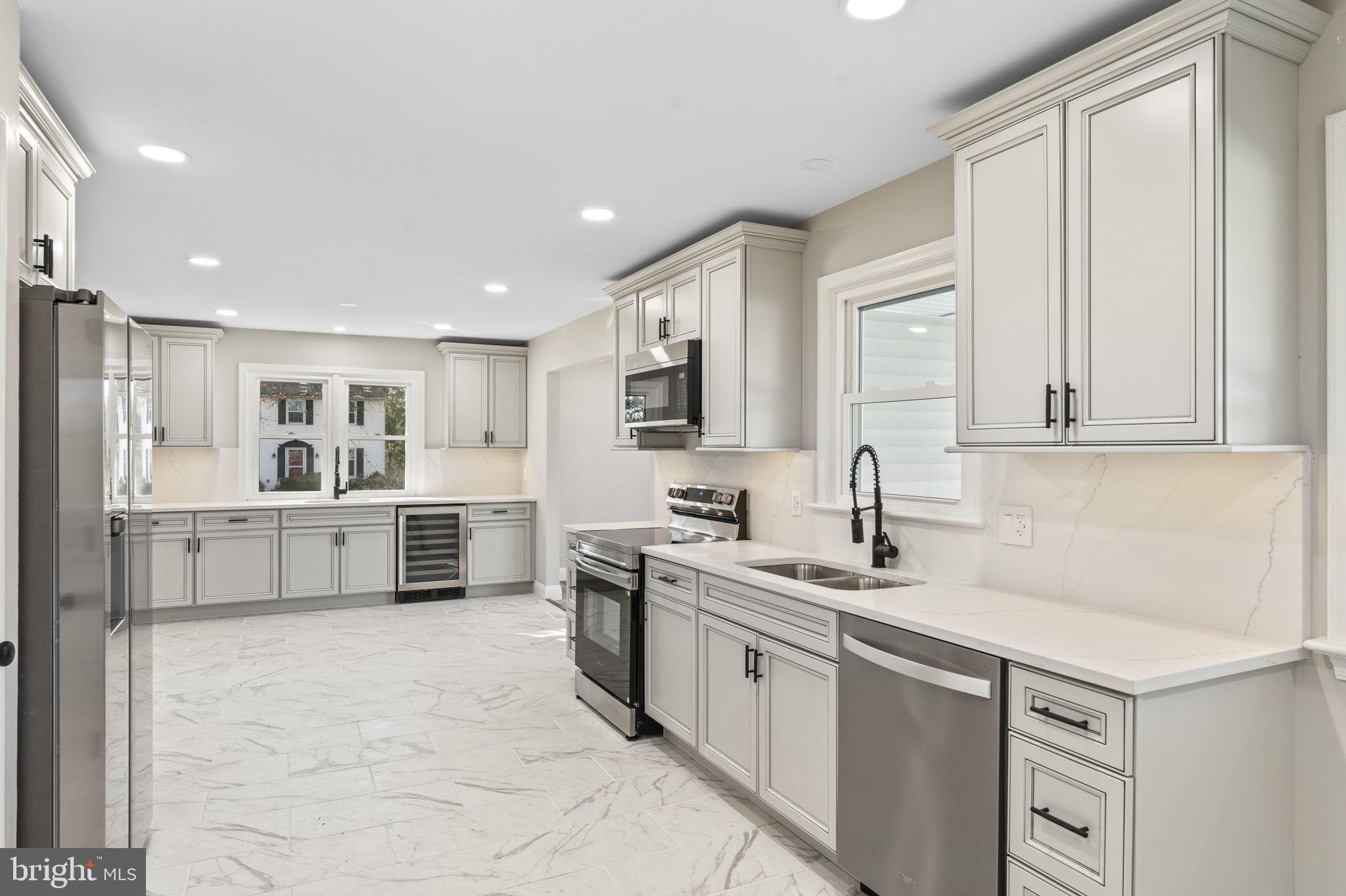 PLEASANT MDWS - Residential