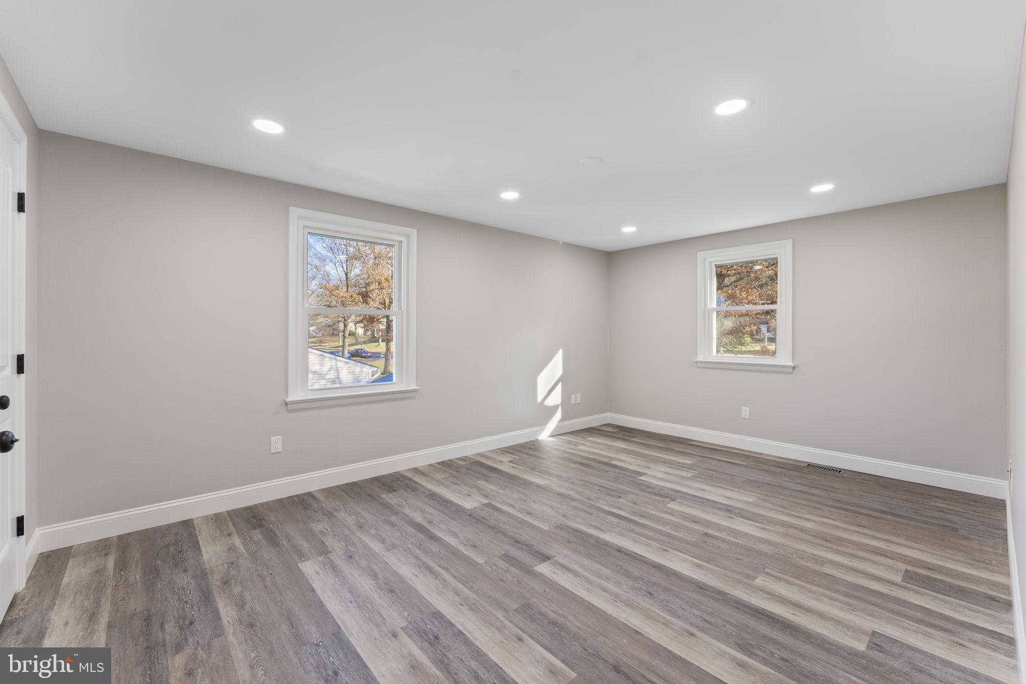 PLEASANT MDWS - Residential