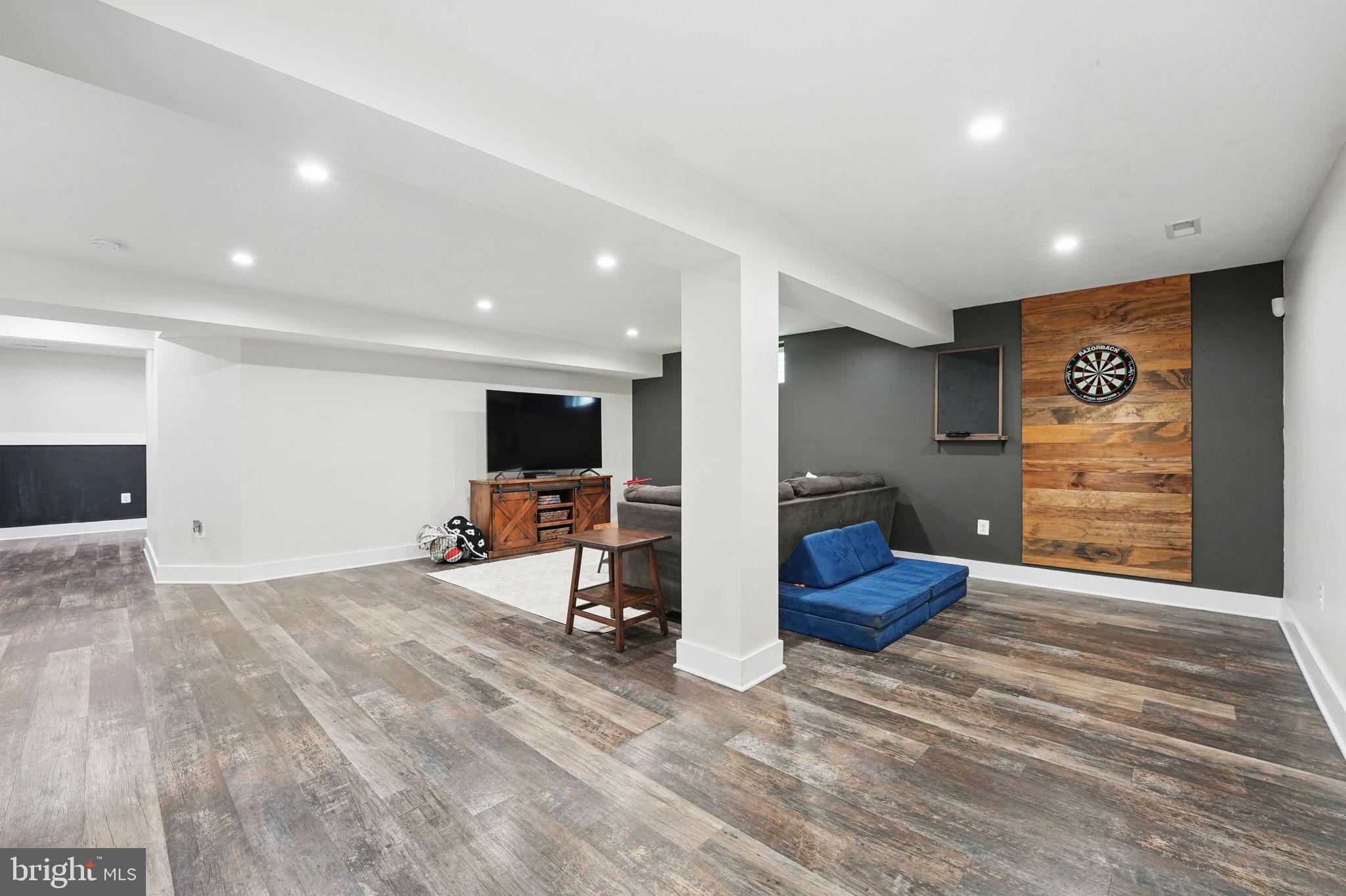 EMBREY MILL - Residential