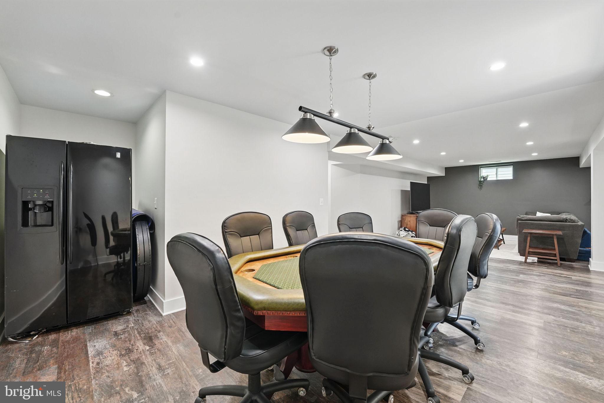 EMBREY MILL - Residential