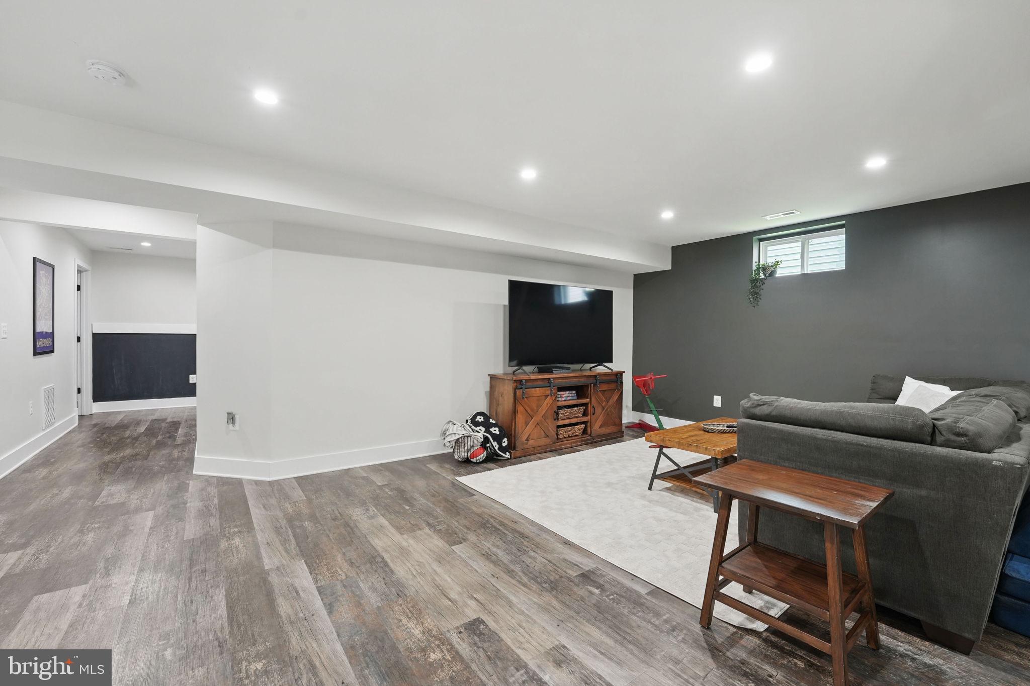 EMBREY MILL - Residential