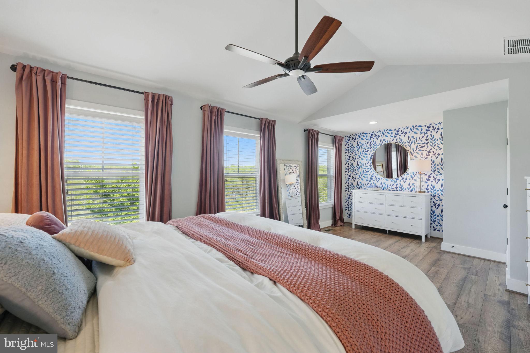 EMBREY MILL - Residential