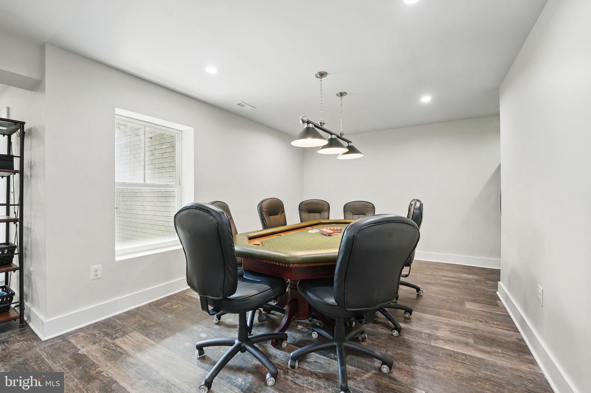 EMBREY MILL - Residential