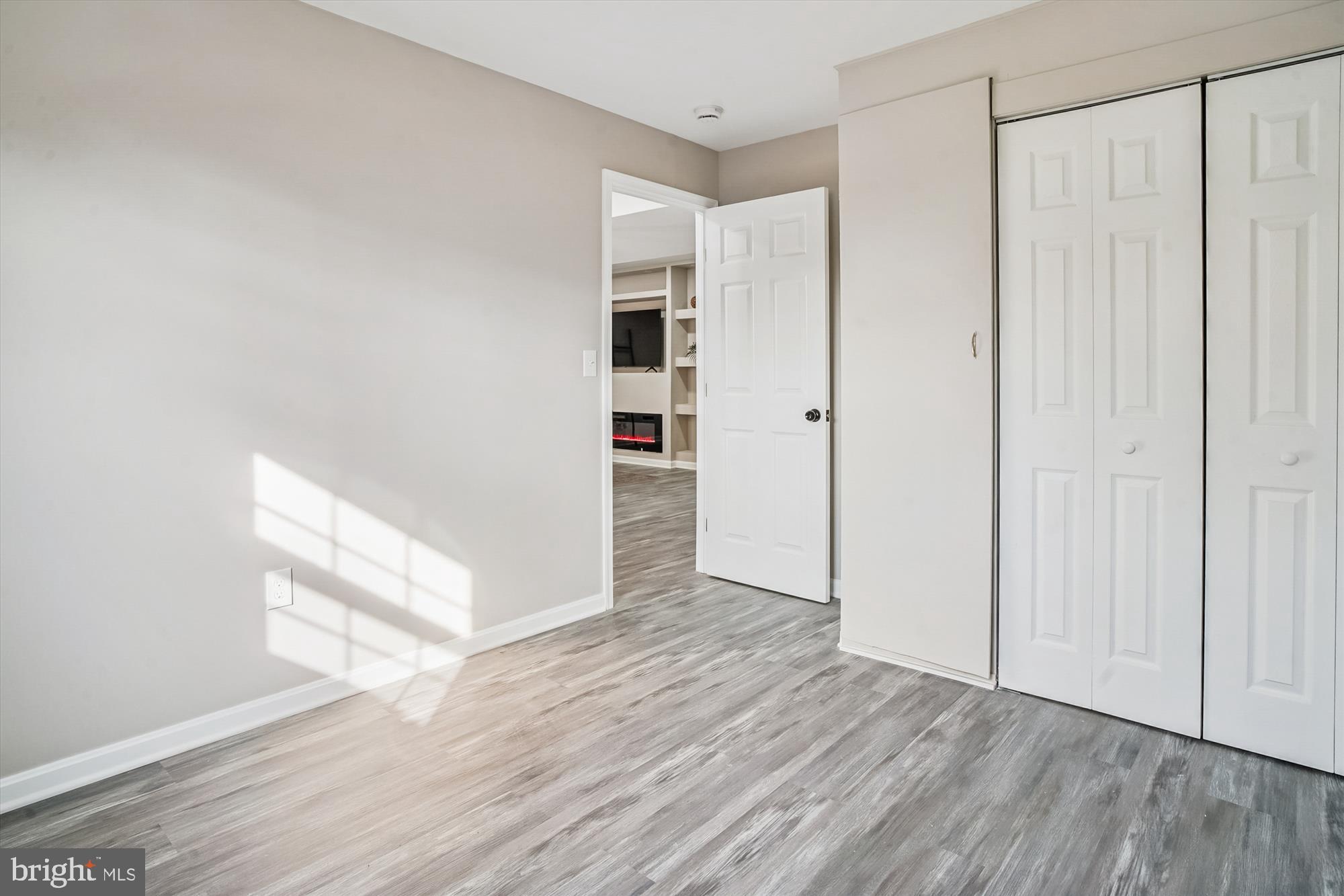 KENSINGTON - Residential