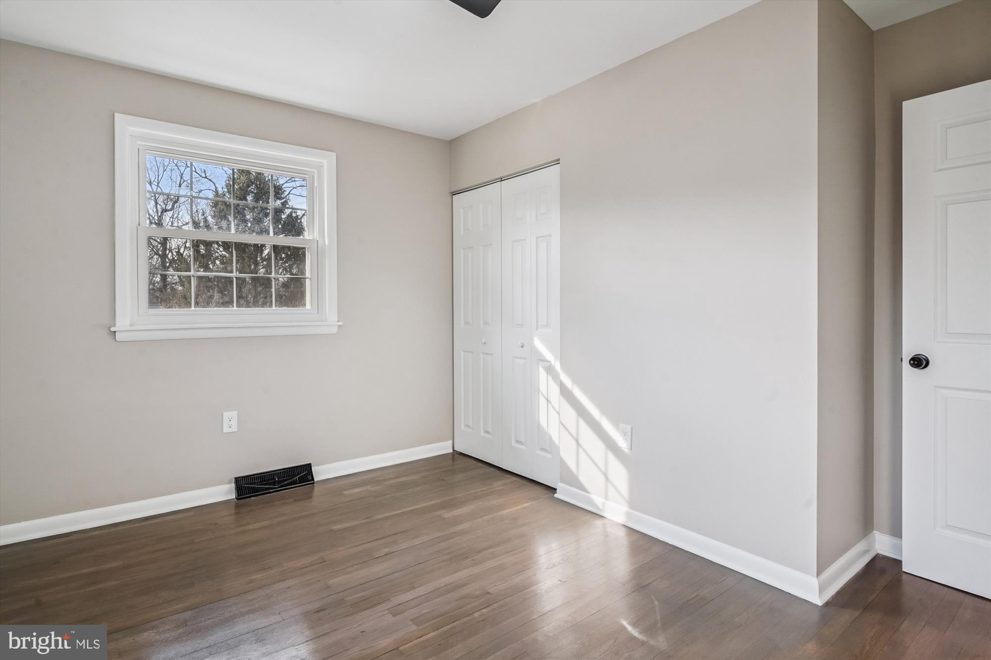 KENSINGTON - Residential