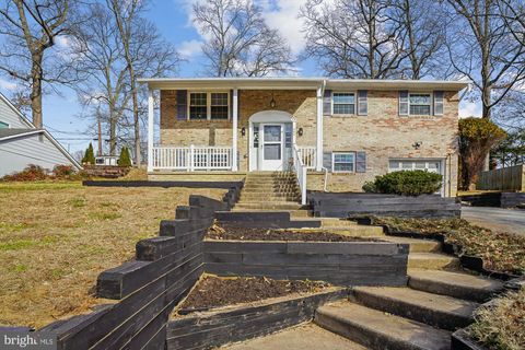 Photo of 504 Grandin Avenue, SEVERNA PARK, MD 21146 (MLS # MDAA2133658)