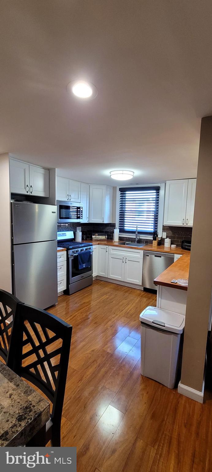 LAWNCREST - Residential