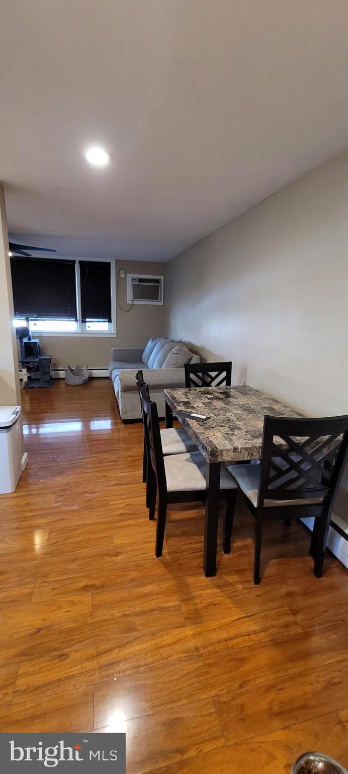 LAWNCREST - Residential