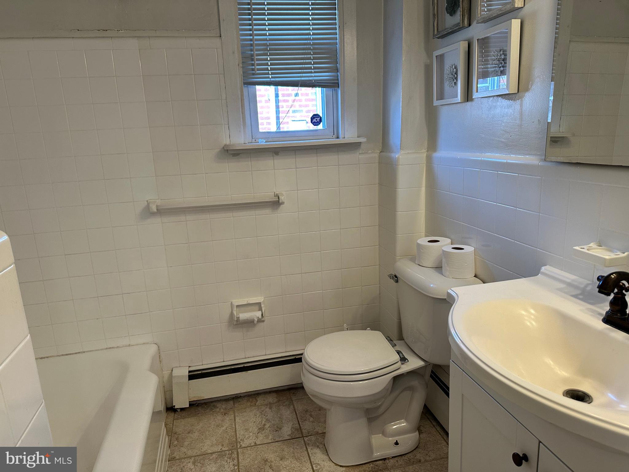 LAWNCREST - Residential