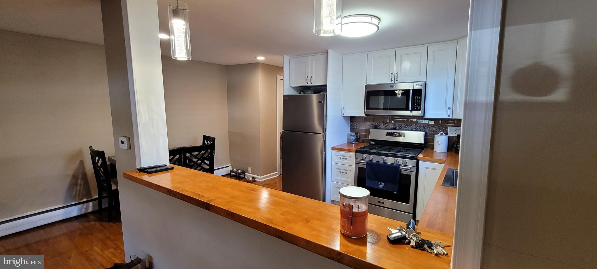 LAWNCREST - Residential