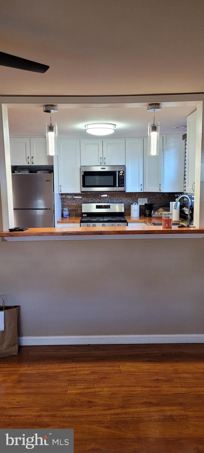 LAWNCREST - Residential