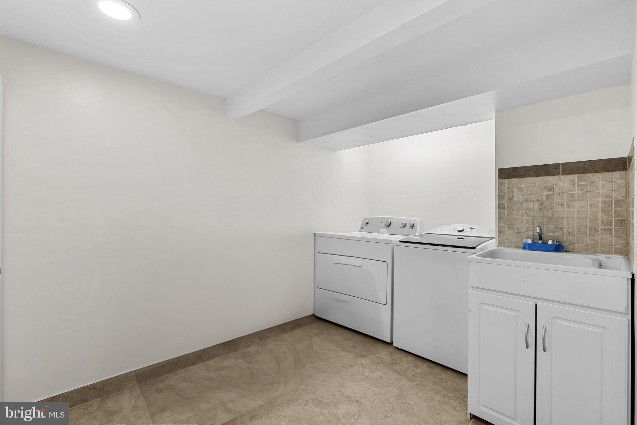 KNOLLWOOD - Residential