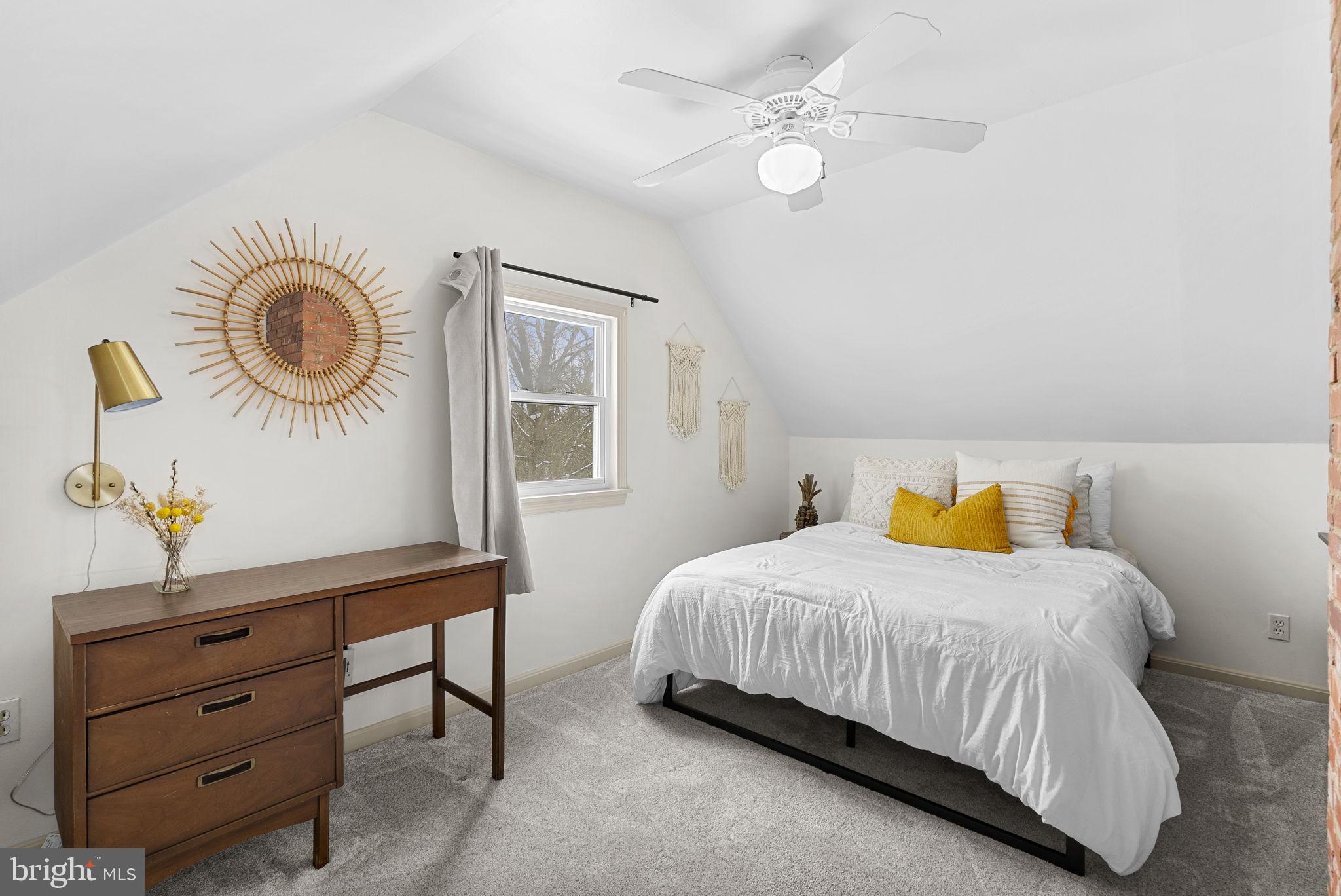 KNOLLWOOD - Residential