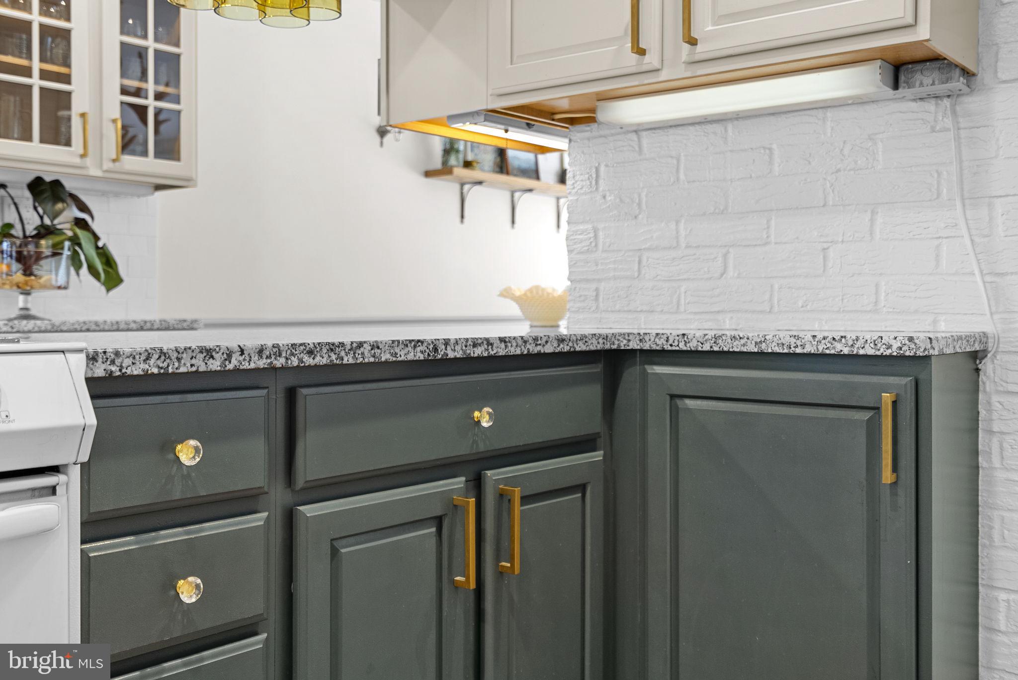 KNOLLWOOD - Residential