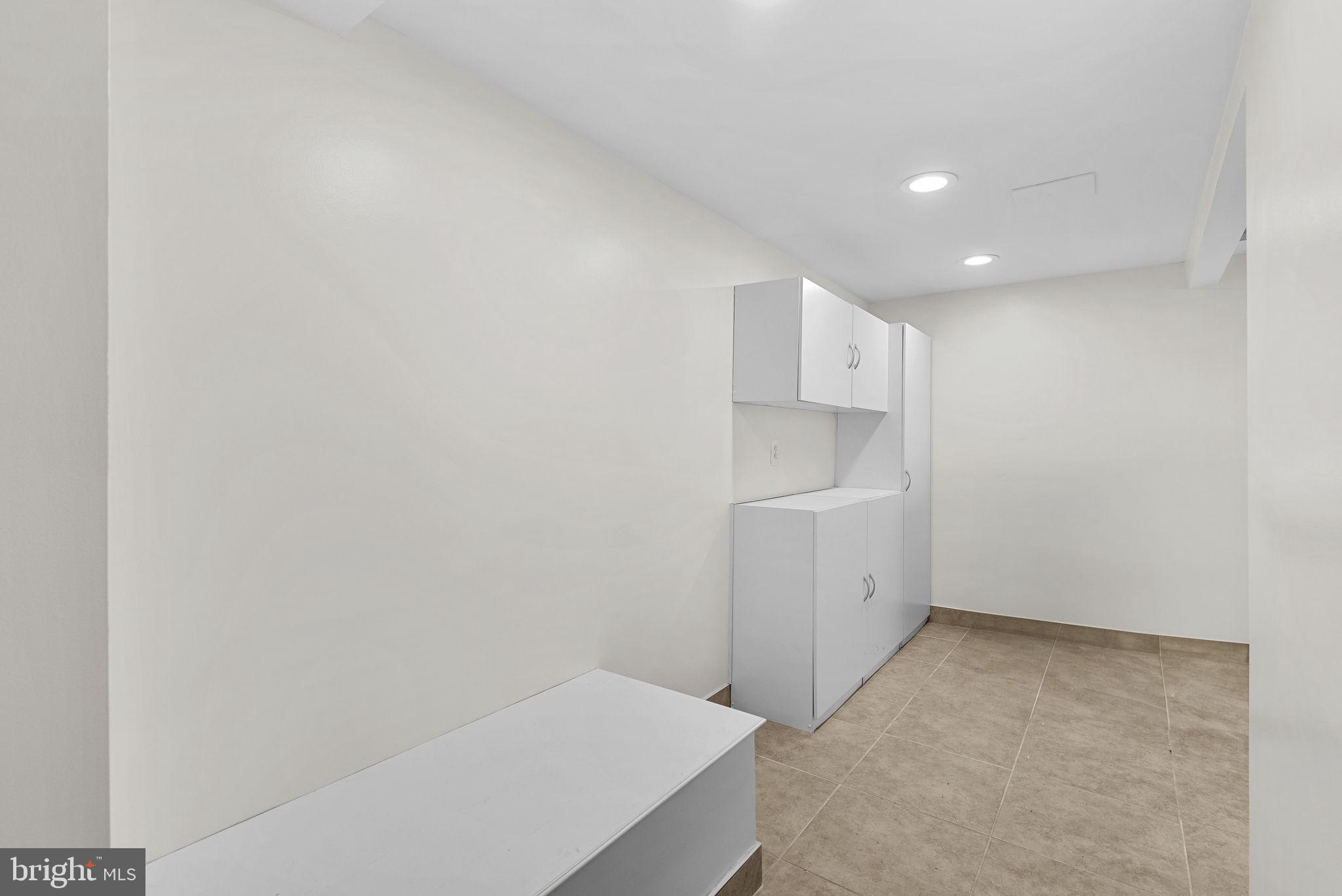 KNOLLWOOD - Residential