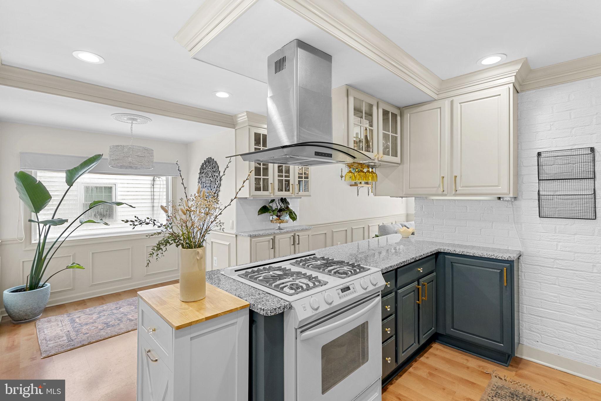 KNOLLWOOD - Residential