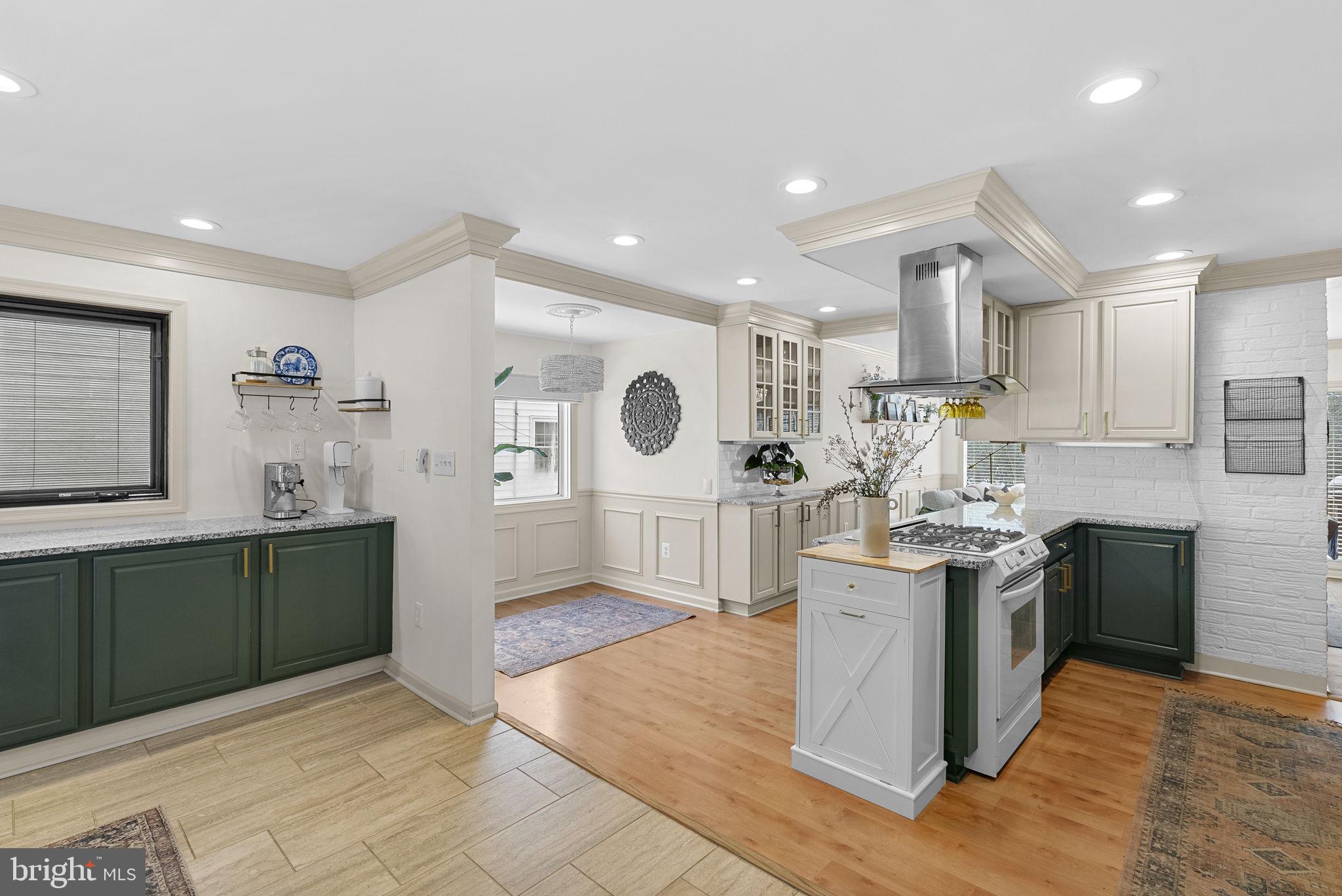 KNOLLWOOD - Residential